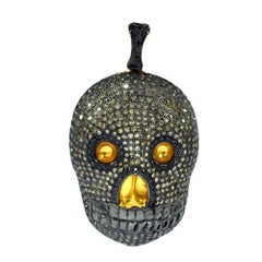 Pendentif crâne en or jaune 14k et argent avec diamants pavés