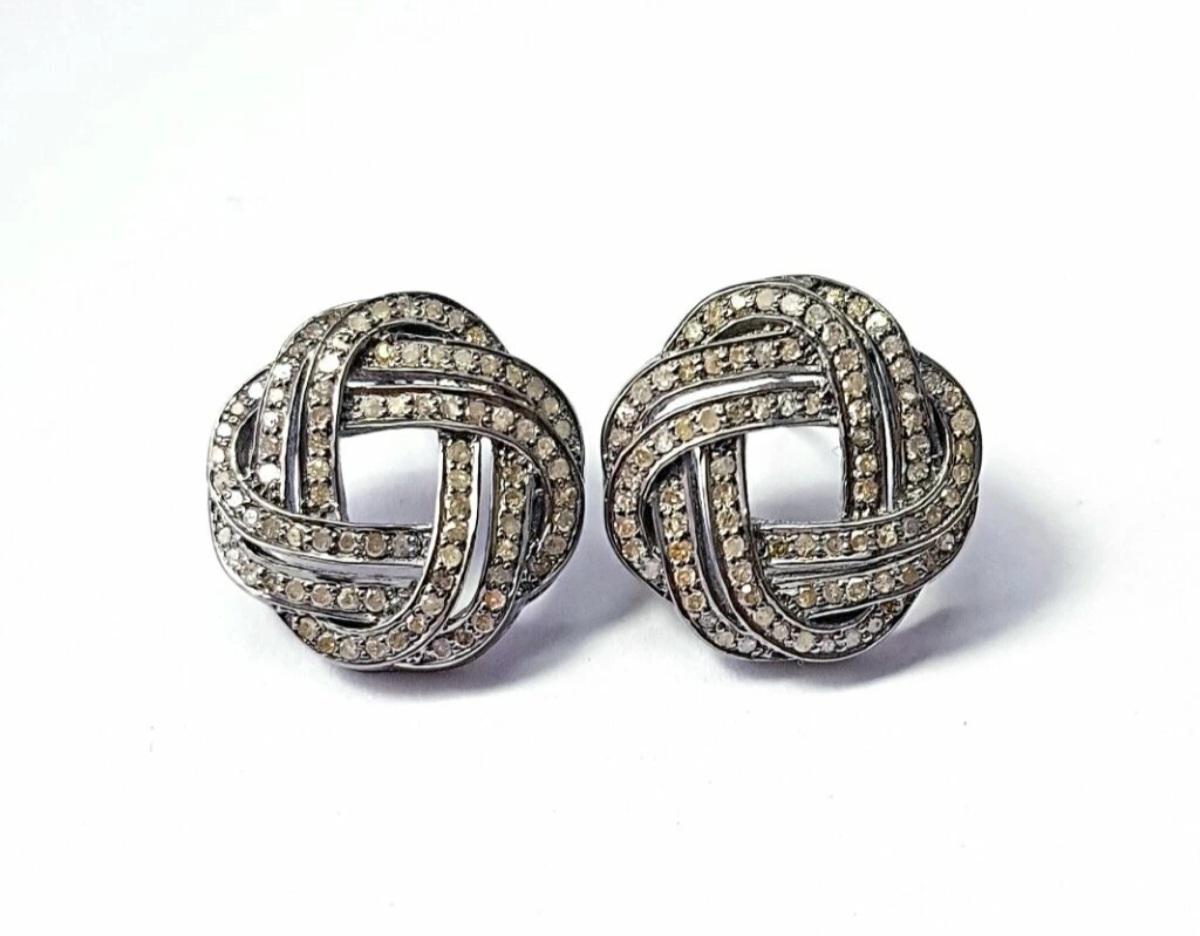 Pave Diamant-Spiral-Ohrstecker 925 Silber Diamant-Ohrstecker Geschenk zum Valentinstag (Rundschliff) im Angebot