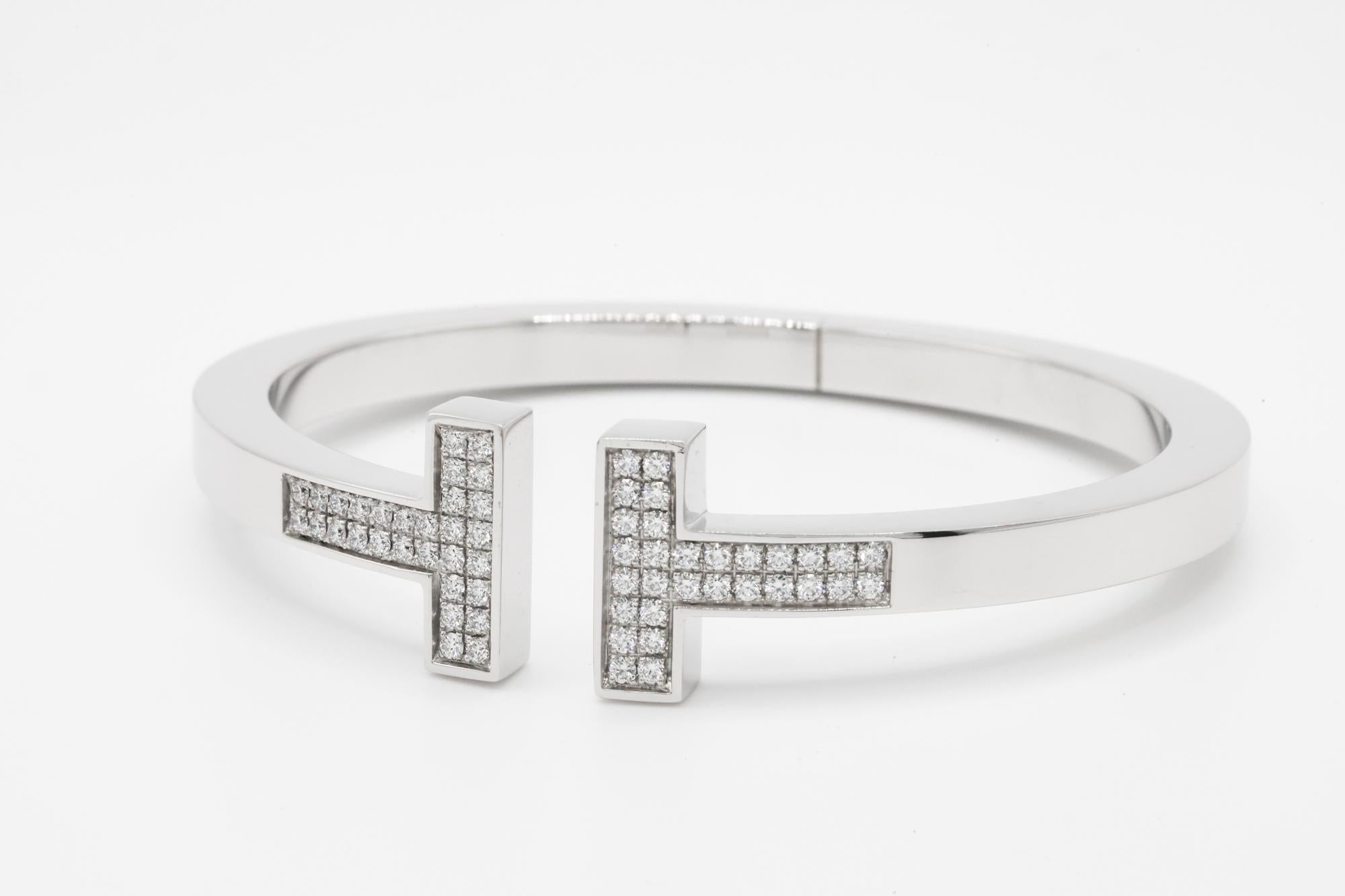 Bracciale quadrato con diamanti pavé in oro bianco In condizioni Nuovo in vendita a Los Angeles, CA