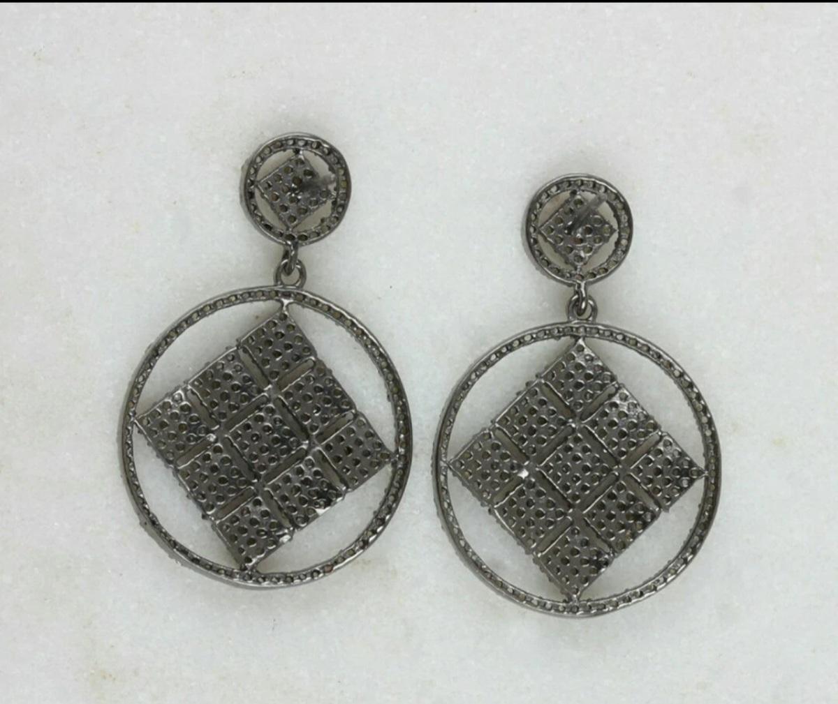 Pave Diamond Square Earring Orecchino in argento 925 Diamante fatto a mano Regalo di anniversario in vendita 1