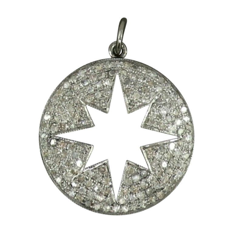 Colgante de plata 925 con diamantes en forma de estrella. en venta