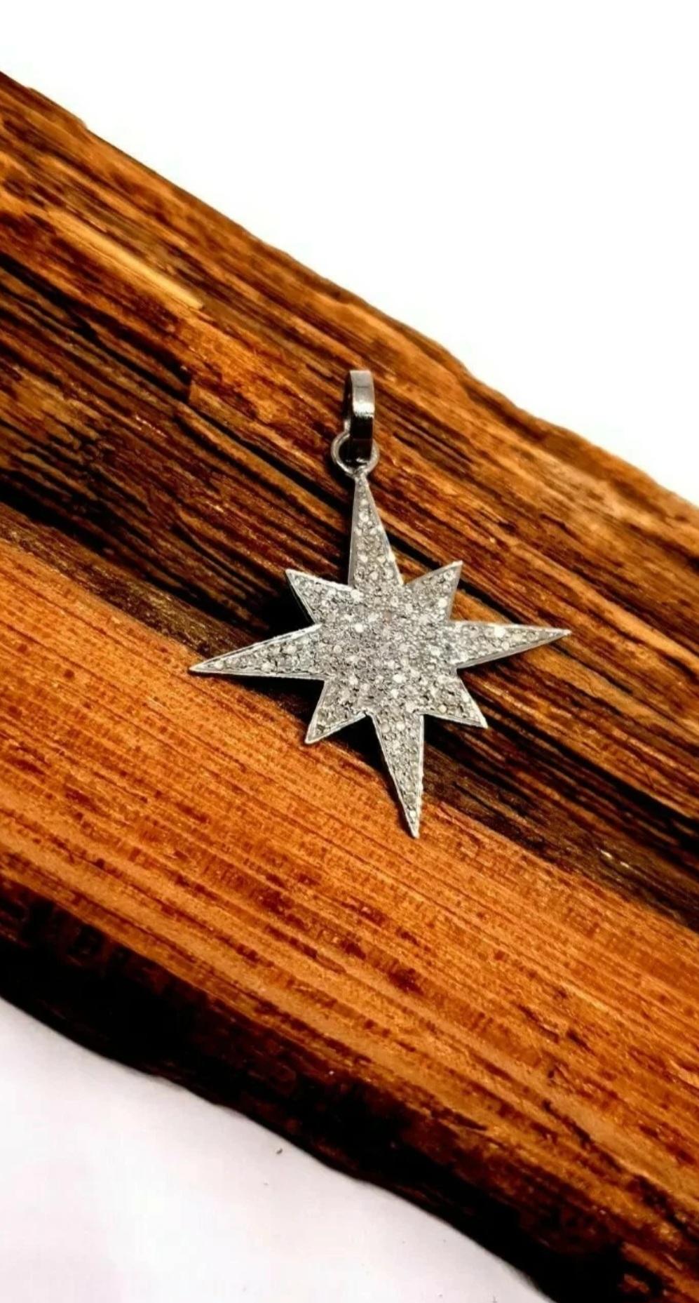 Pendentif Pave Diamond Starburst Pendentif étoile en argent 925 Pendentif étoile en diamant Bijoux faits main. en vente 1