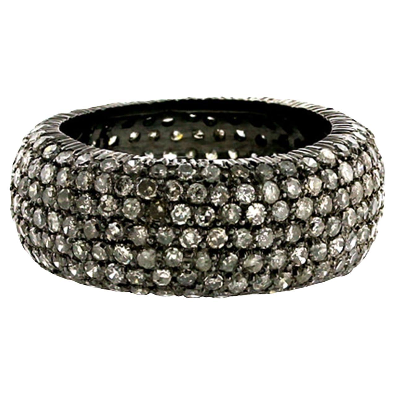 Fascia per l
eternità con diamanti Pavé in argento annerito