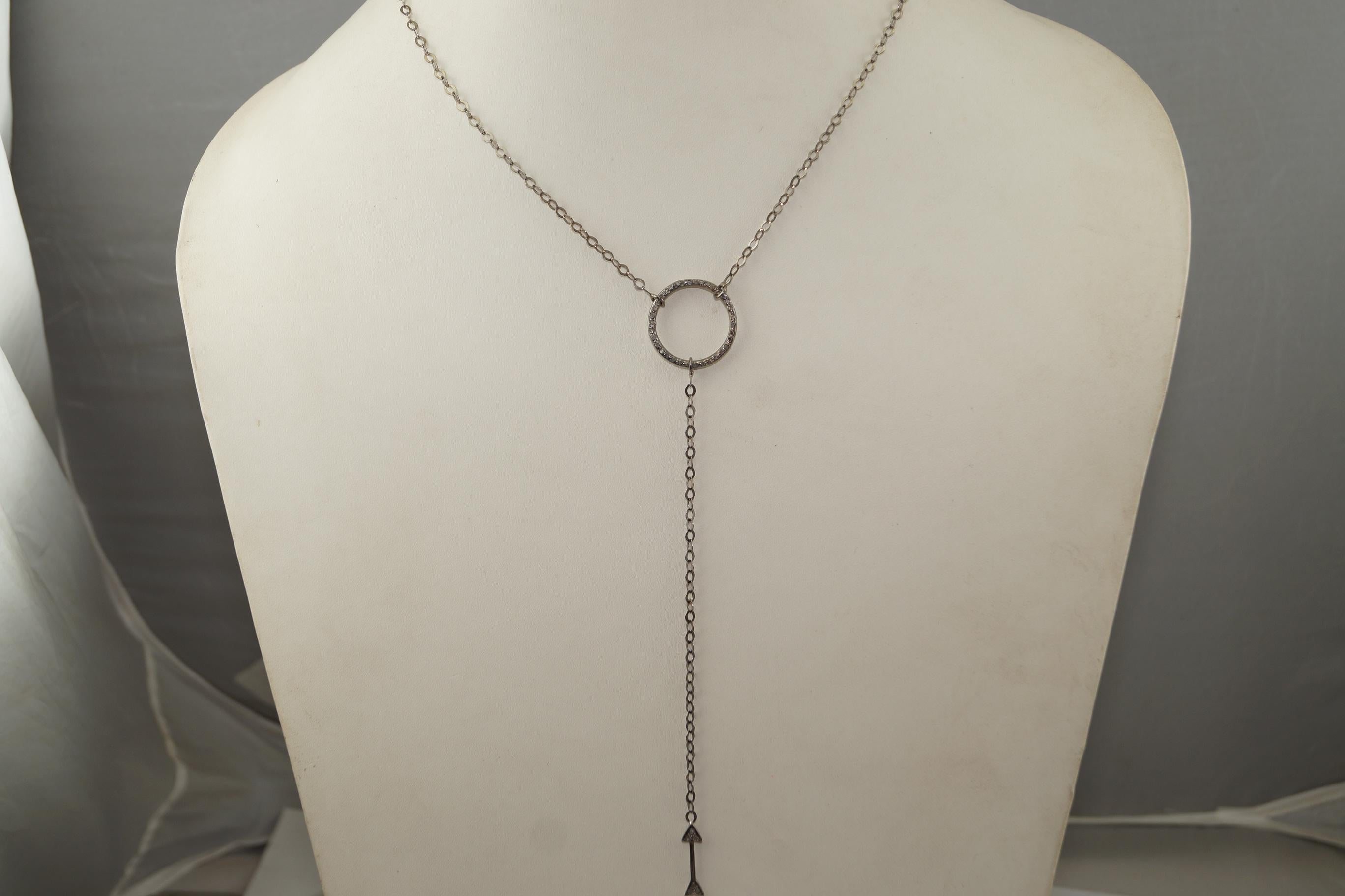 Taglio misto Collana a forma di Y in argento Sterling con pavé di diamanti in vendita