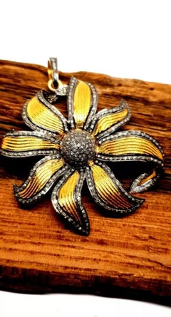 Pave Diamond Sunflower Pendant 925 Sterlling Silver Diamond Pendant For Women.