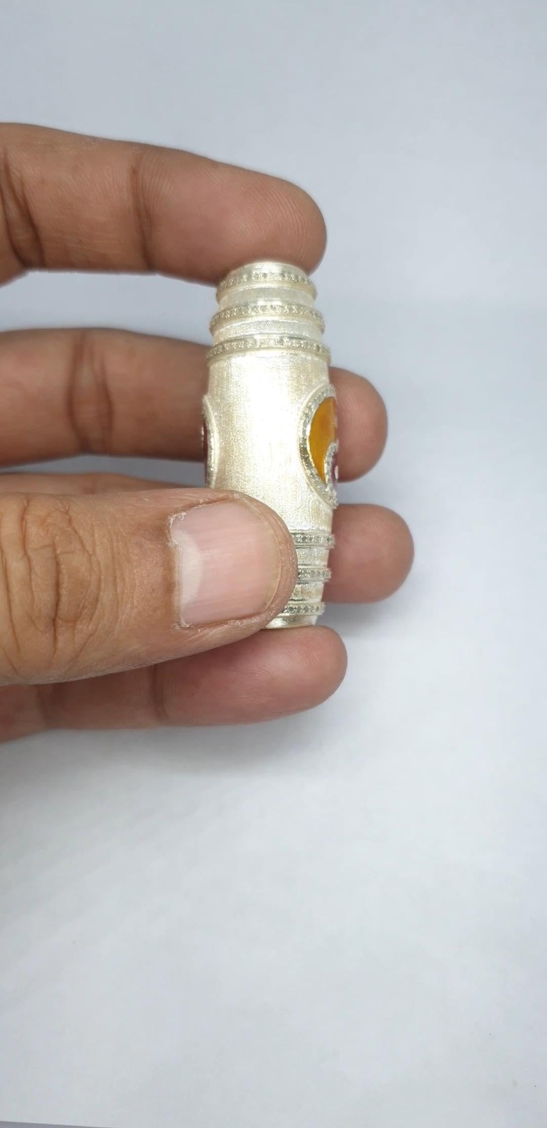 Pave diamond textured silver yin yang pendant enamel Bracelet For Sale 8