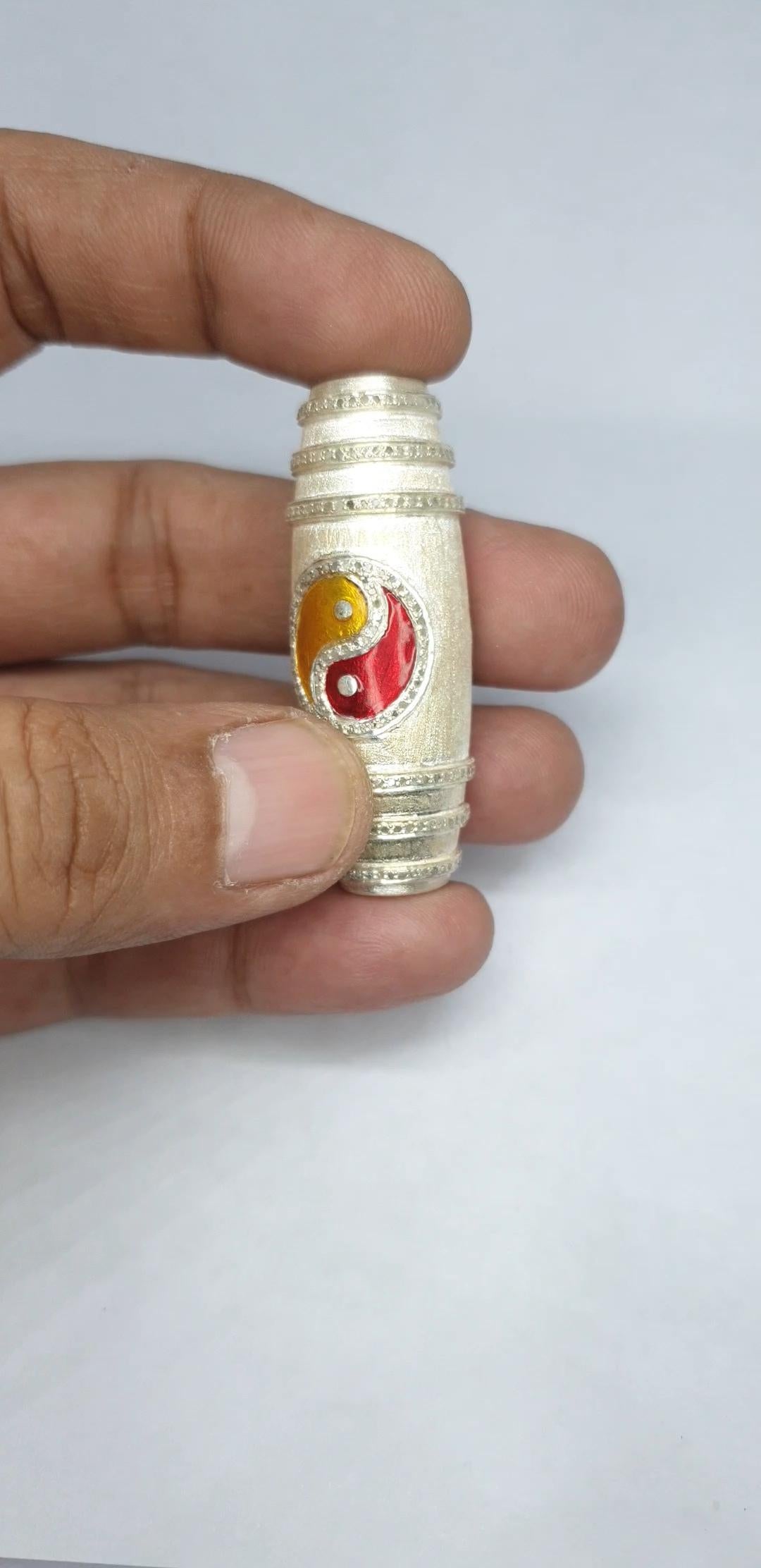 Art Deco Pave diamond textured silver yin yang pendant enamel Bracelet For Sale