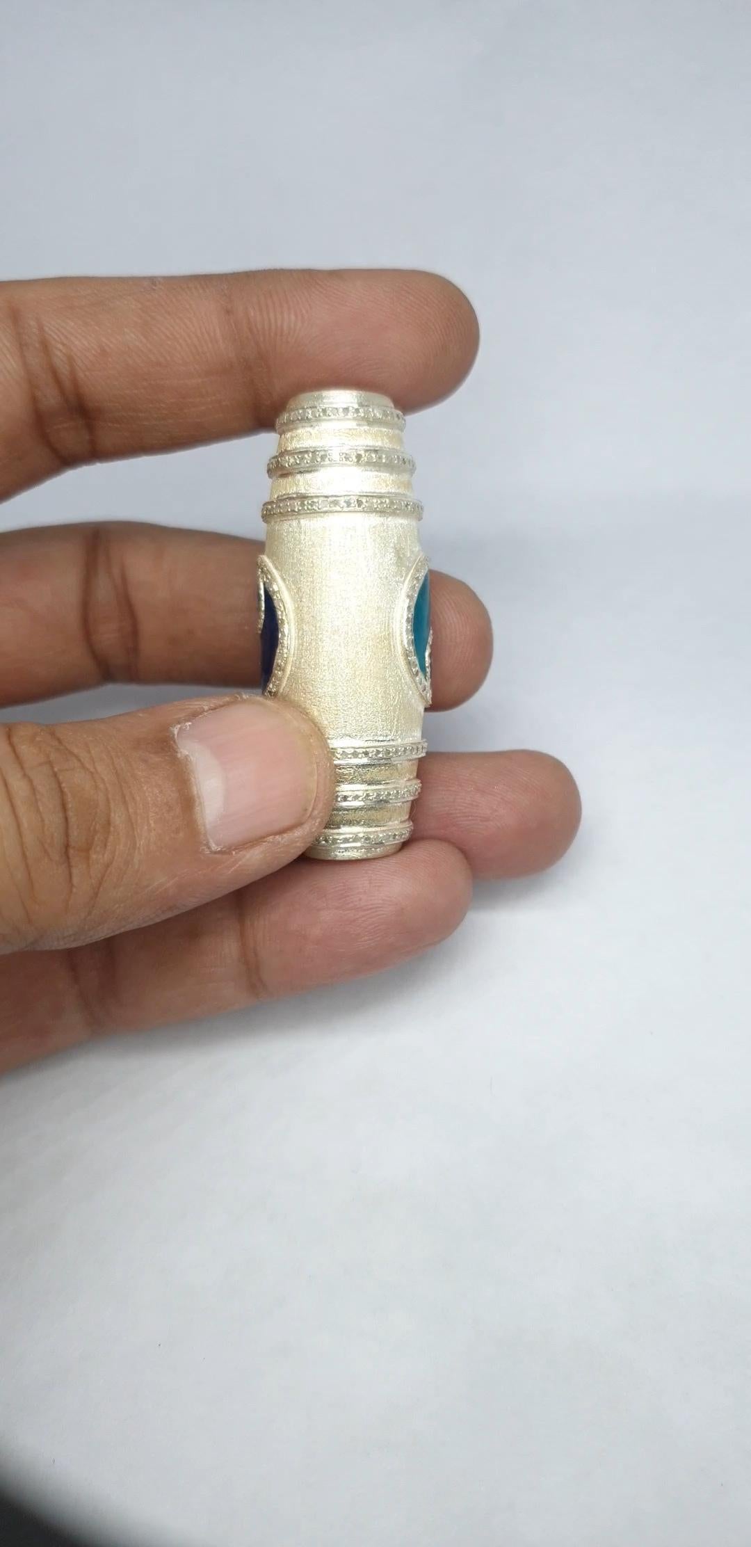 Pave diamond textured silver yin yang pendant enamel Bracelet For Sale 1