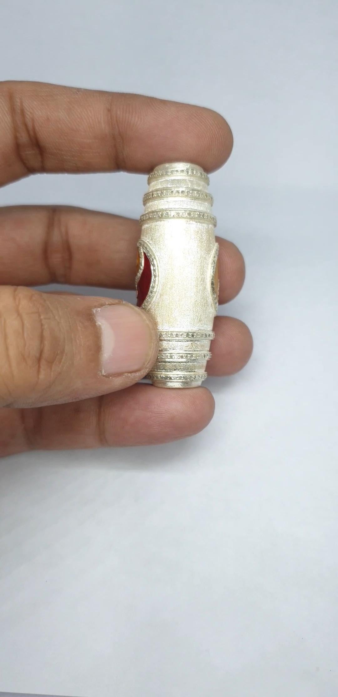 Pave diamond textured silver yin yang pendant enamel Bracelet For Sale 2