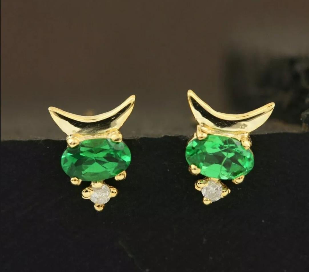 Orecchino Pave Diamond Tiny in oro 14k Granato Tsavorite Fatto a mano Regalo fine orecchino. in vendita 1