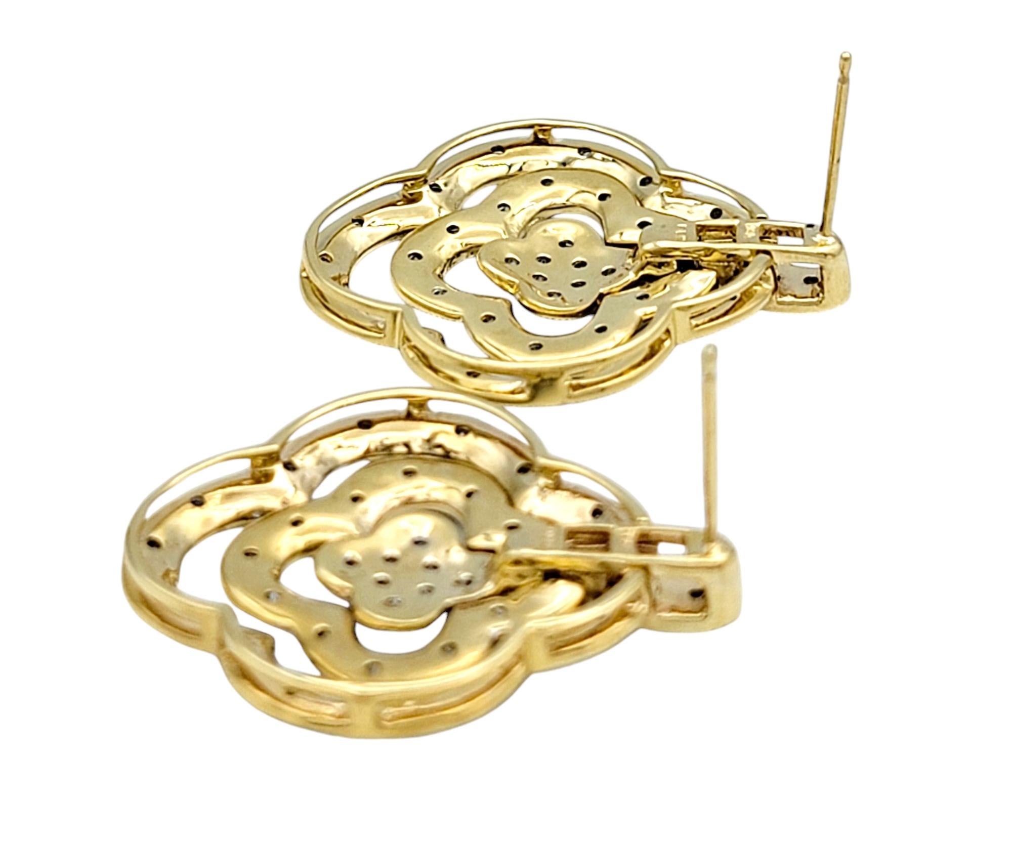 Contemporary Pavé Diamond Triple Quatrefoil Hinged Dangle Earrings in Polished Yellow Gold For Sale