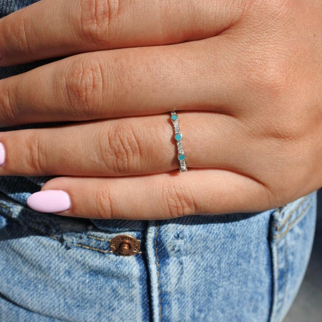 Im Angebot: Stapelring aus 14 Karat Weißgold mit Pavé-Diamant und Türkis-Emaille von Shlomit Rogel () 11
