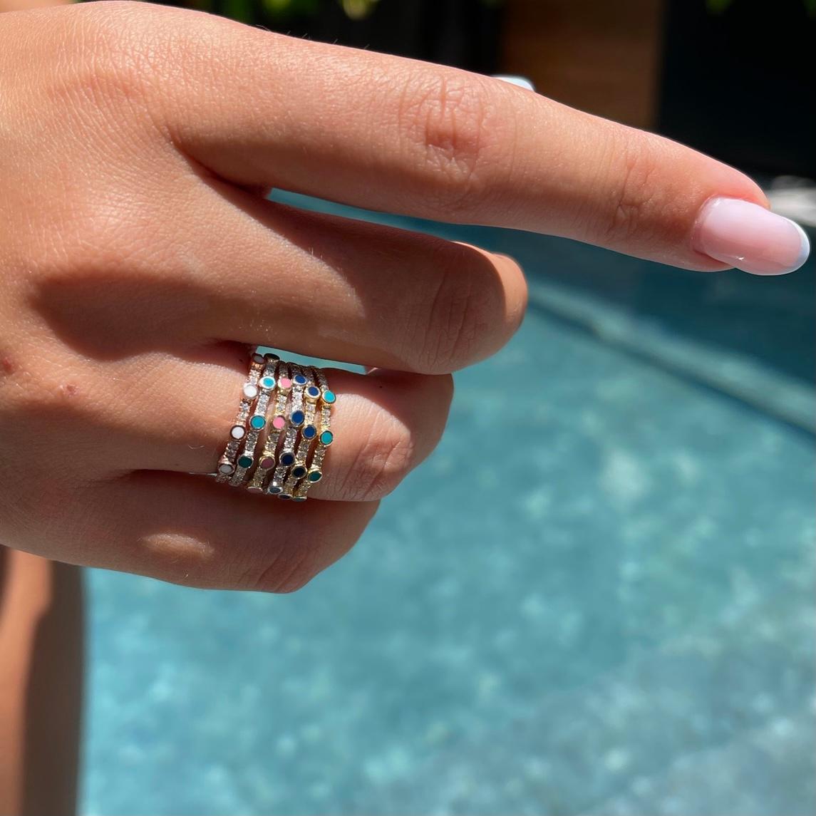 Im Angebot: Stapelring aus 14 Karat Weißgold mit Pavé-Diamant und Türkis-Emaille von Shlomit Rogel () 12