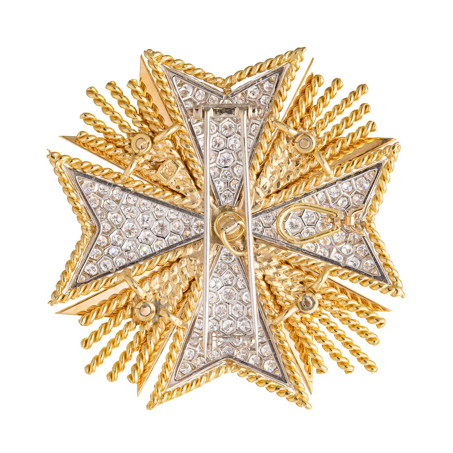 Pavé Diamond White Enamel Gold Maltese Cross Brooch Pendant In Excellent Condition For Sale In Palm Beach, FL