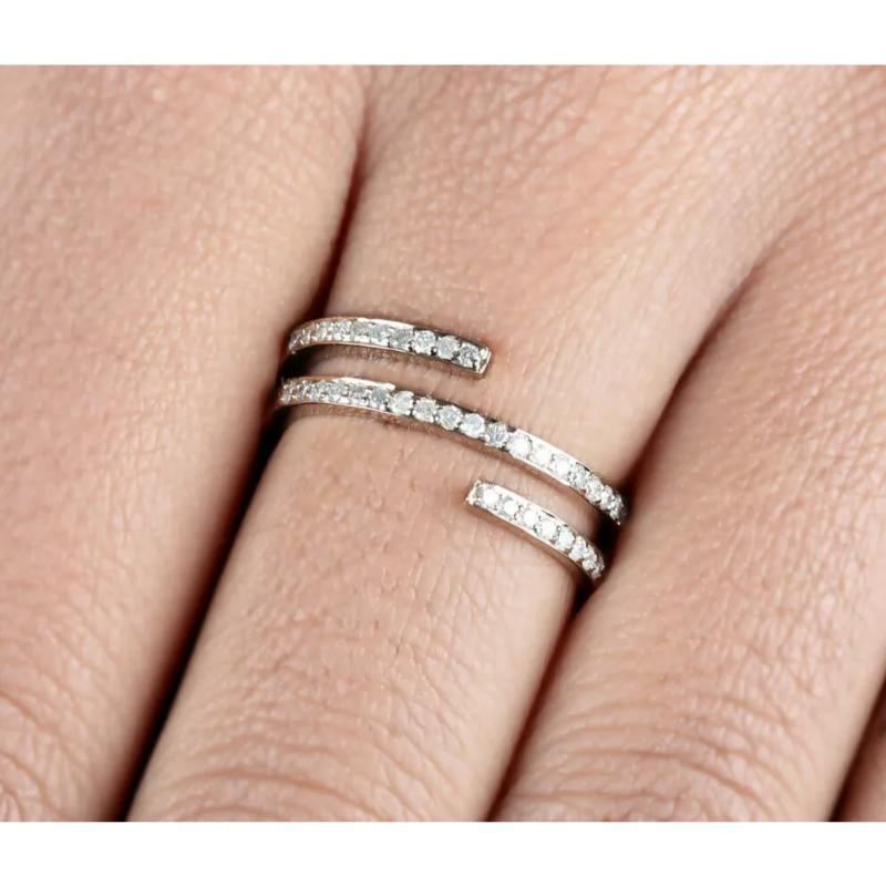 Pave Diamond Wrap Swirl Ring 14k Gold In New Condition For Sale In Chicago, IL
