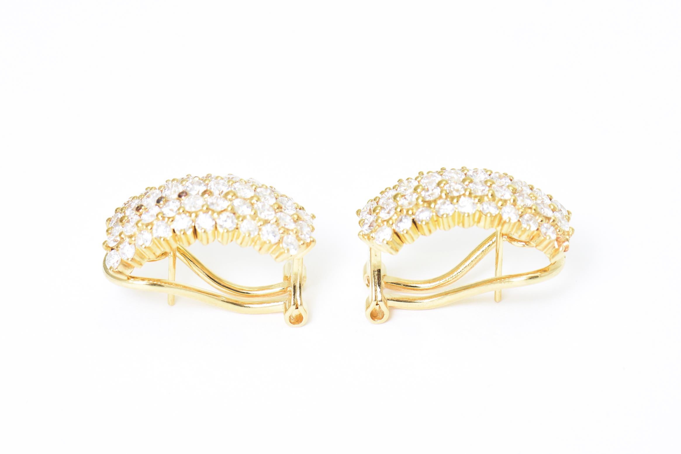 Women's Pavé Diamond Yellow Gold Hoop Huggie Earrings