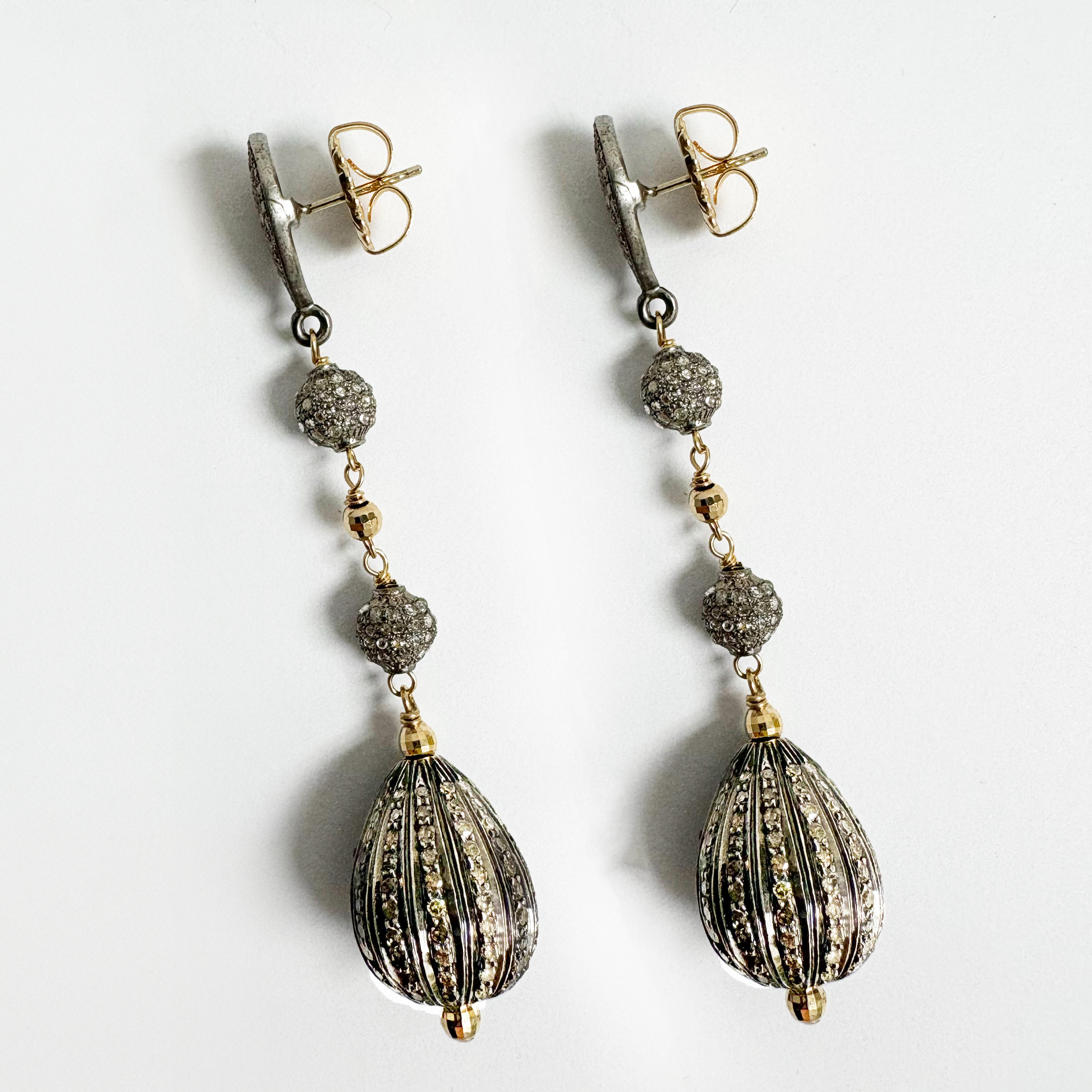 De las mujeres Pendientes Paradizia de plata de ley rodiada con diamantes pavé en venta