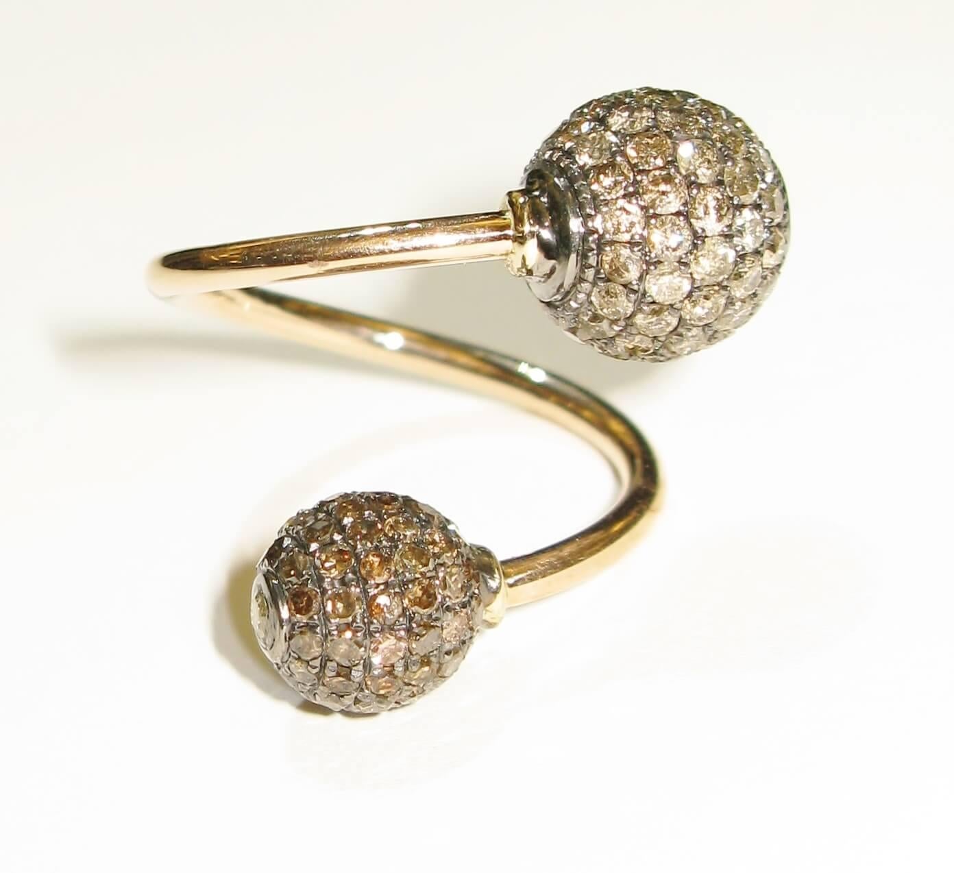 Art Nouveau Pave Dimaond Beads Ring Made In 18k Yellow Gold & Silver For Sale