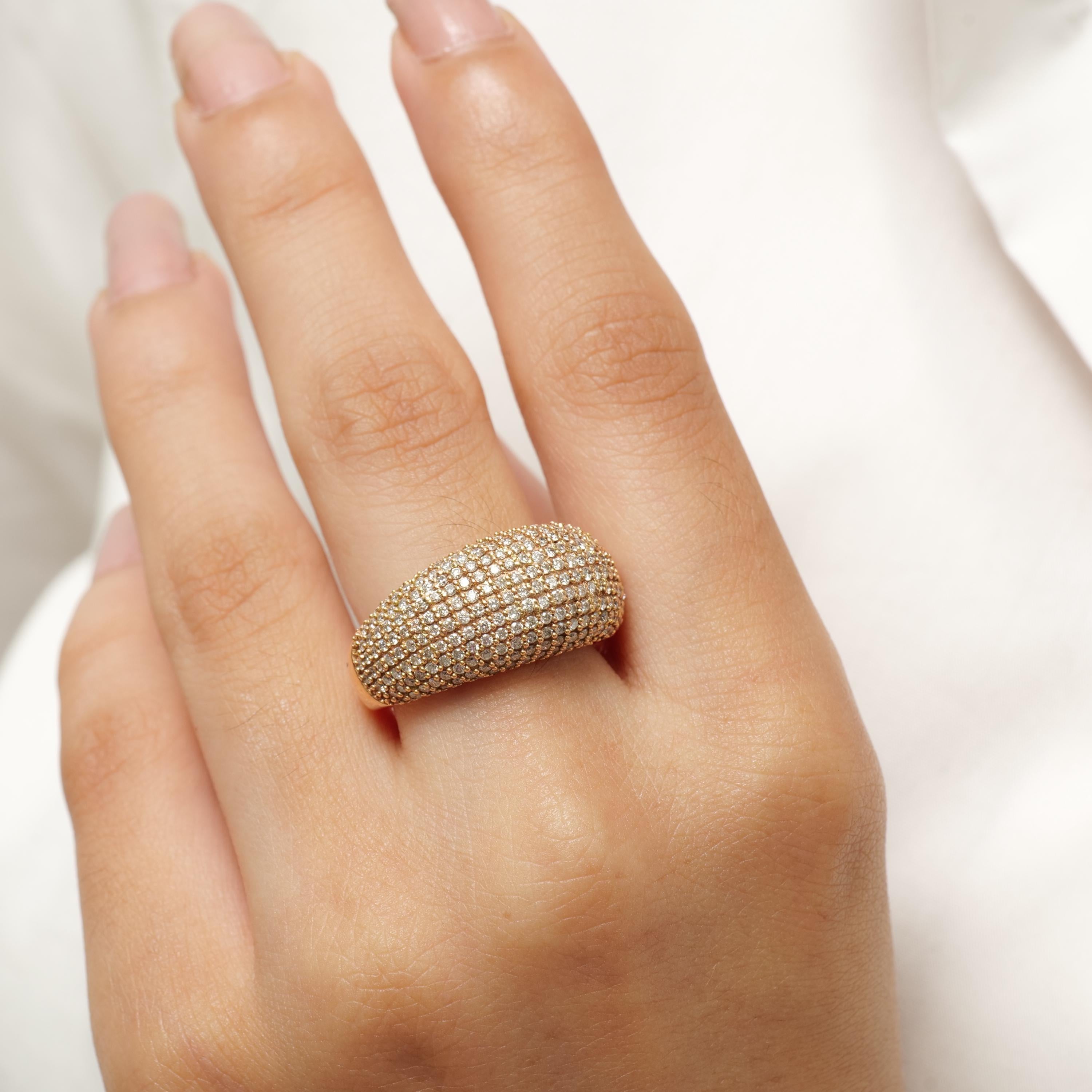Art Déco Anello con diamante a cupola Pave in oro massiccio 14k (certificato) in vendita