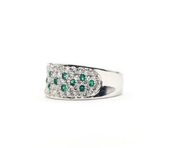 Pavé Emerald & Diamond Ring in 900 Platinum