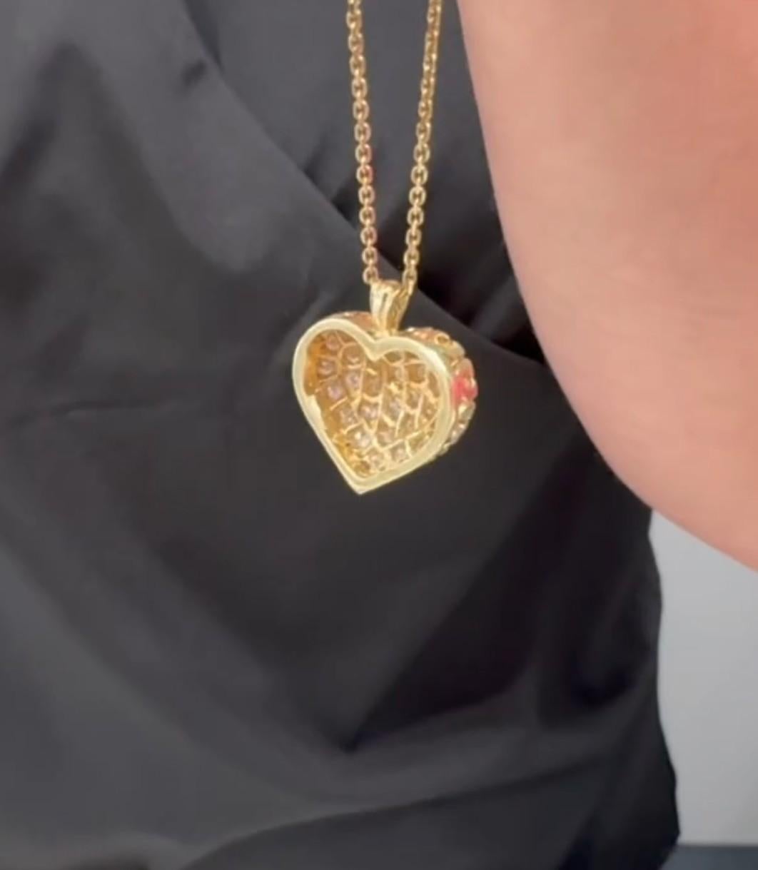 Pendentif cœur pavé en or jaune 14 carats avec diamants en vente 1