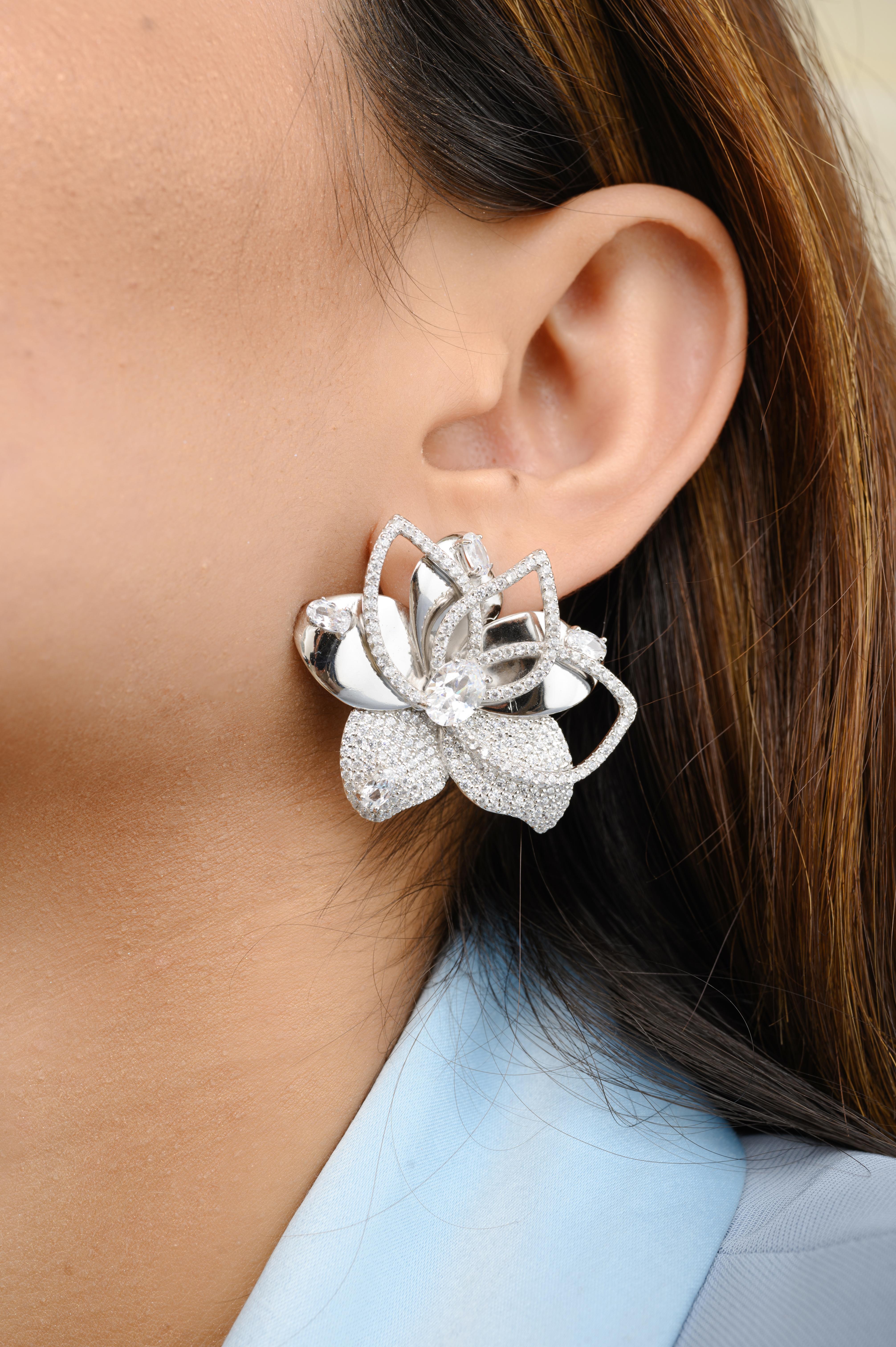 Modern Pave Lotus Flower Stud Zircon Sterling Silver Earrings Jewelry for Mothers Day For Sale