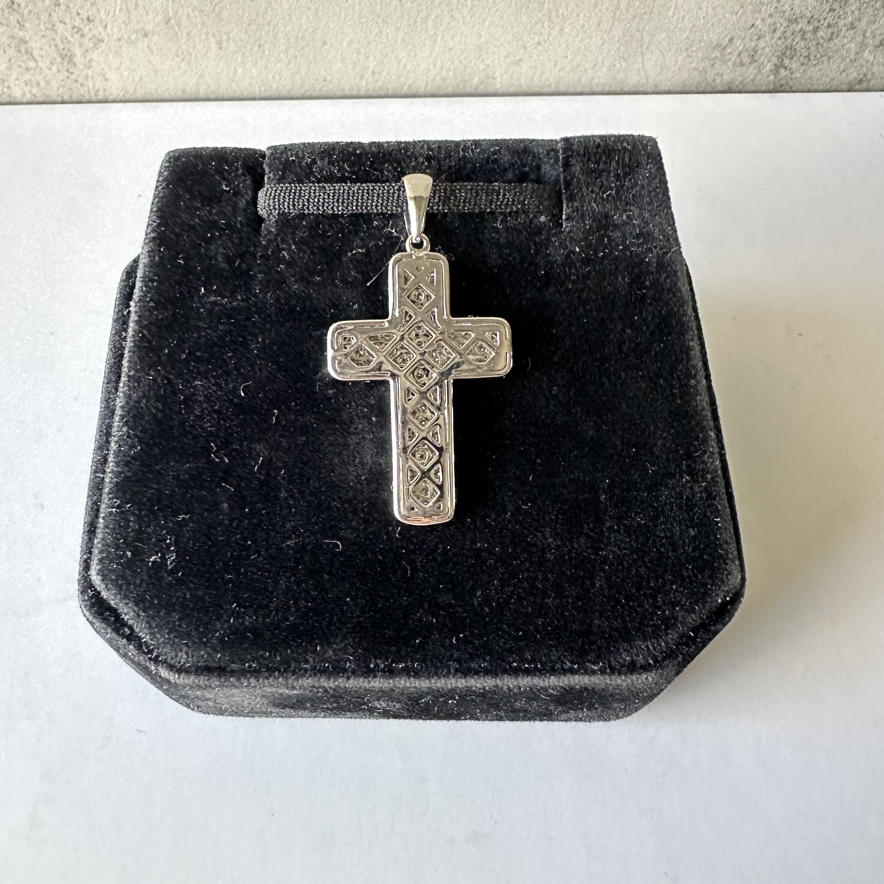 da uomo o donna Ciondolo con croce di diamanti naturali in oro bianco 14kt, 1,03ctw, nuovo in vendita