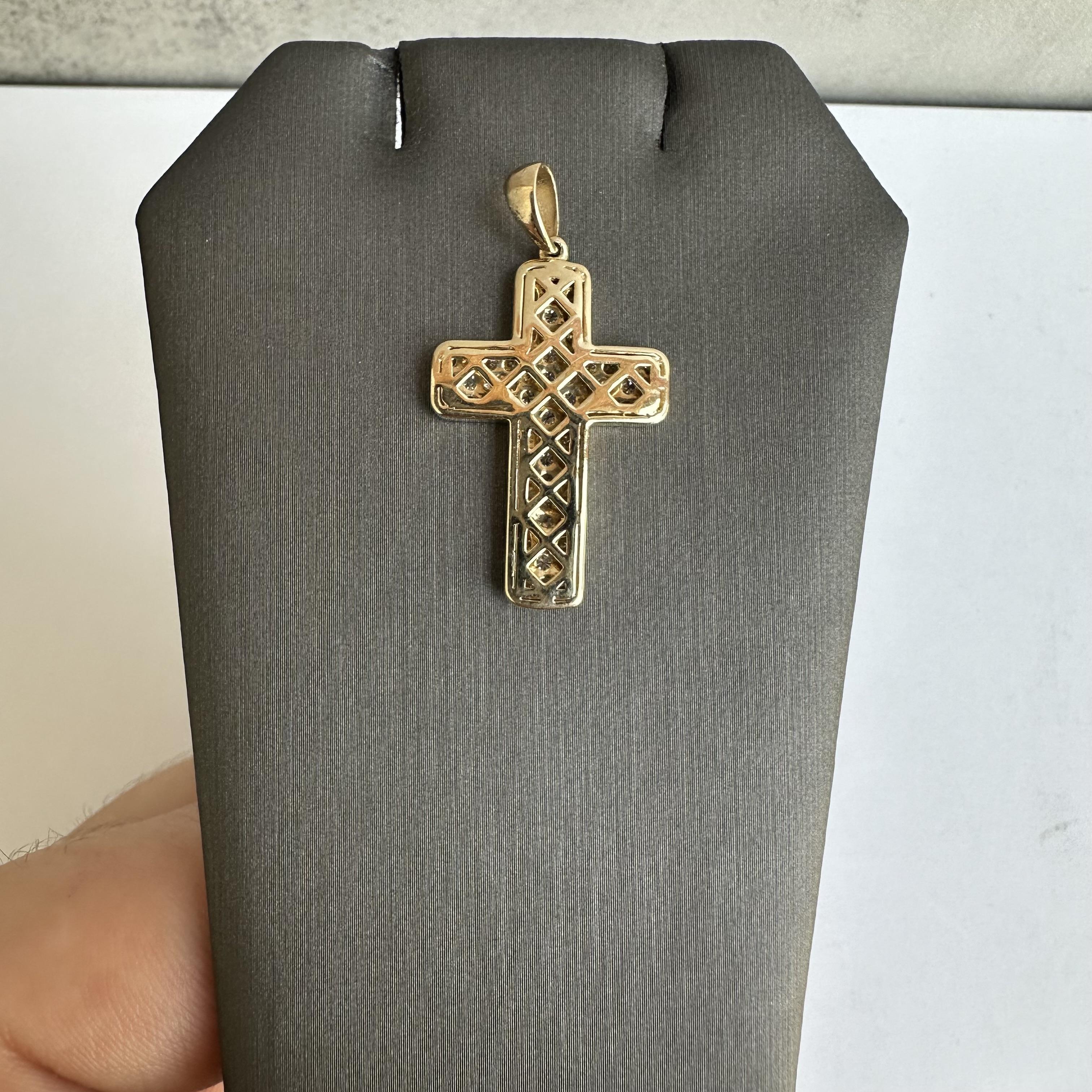 Round Cut Pavé Natural Diamond Cross Pendant in 14kt Yellow Gold - 0.97ctw Diamonds, New