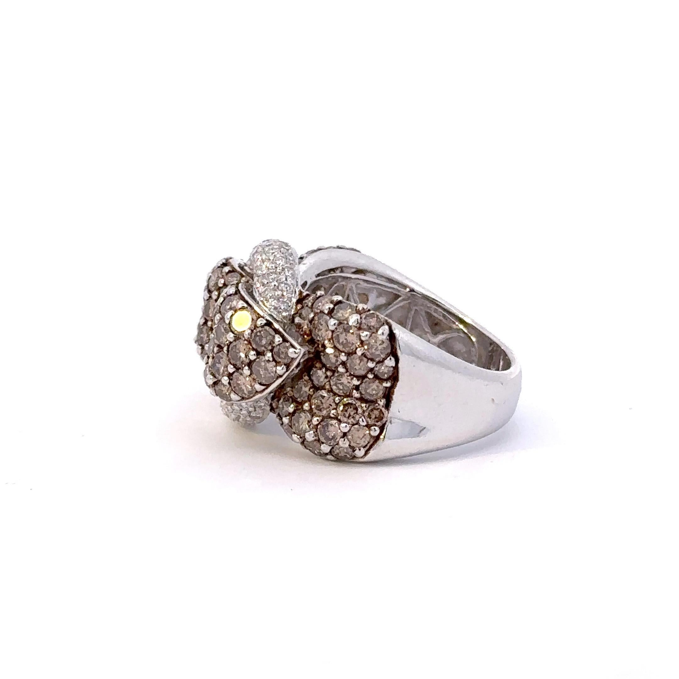 Contemporary Pavé Ribbon Ring with Natural Brown & White Diamonds in 18 Karat White Gold For Sale