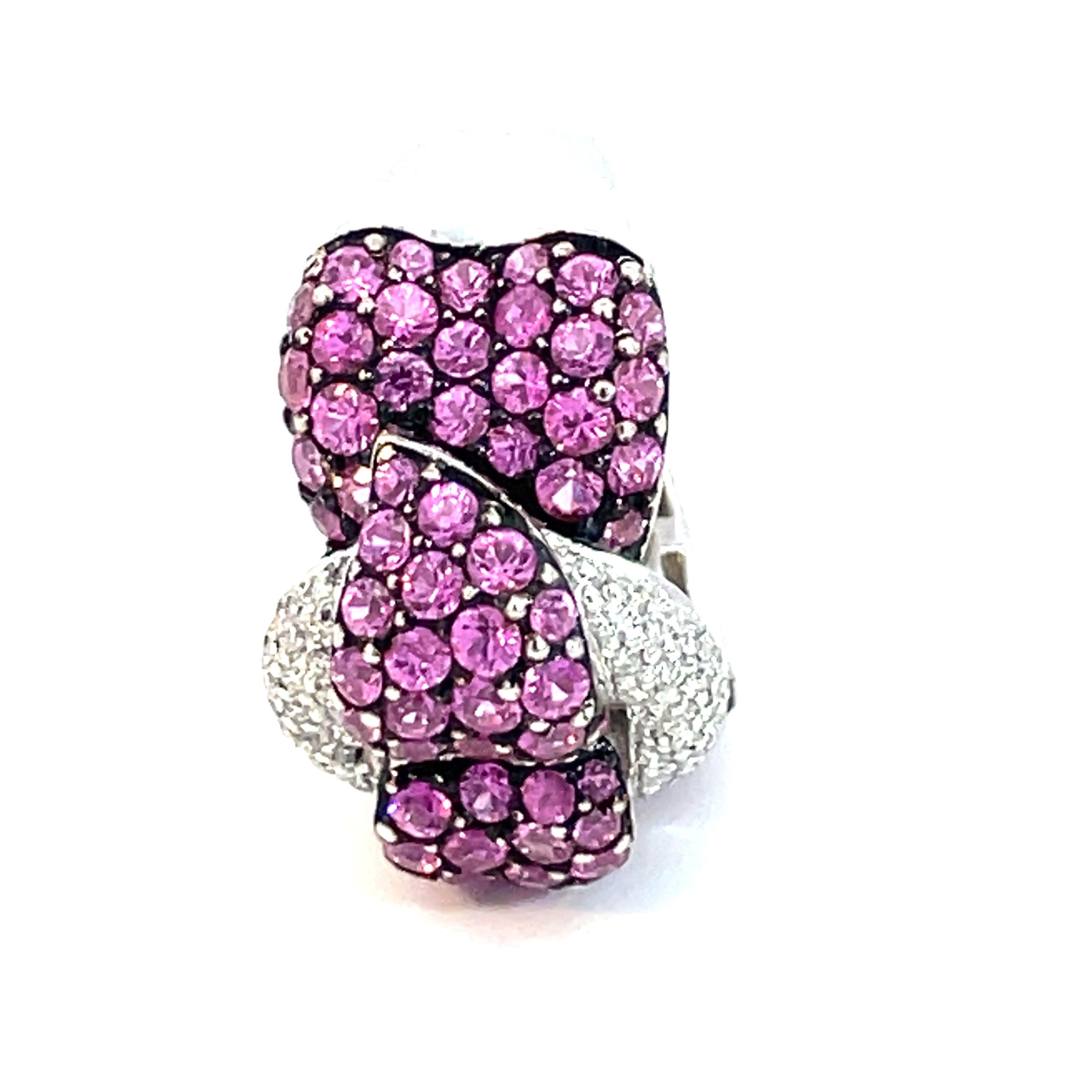 Contemporary Pavé Ribbon Ring with Pink Sapphires & White Diamonds in 18 Karat White Gold For Sale
