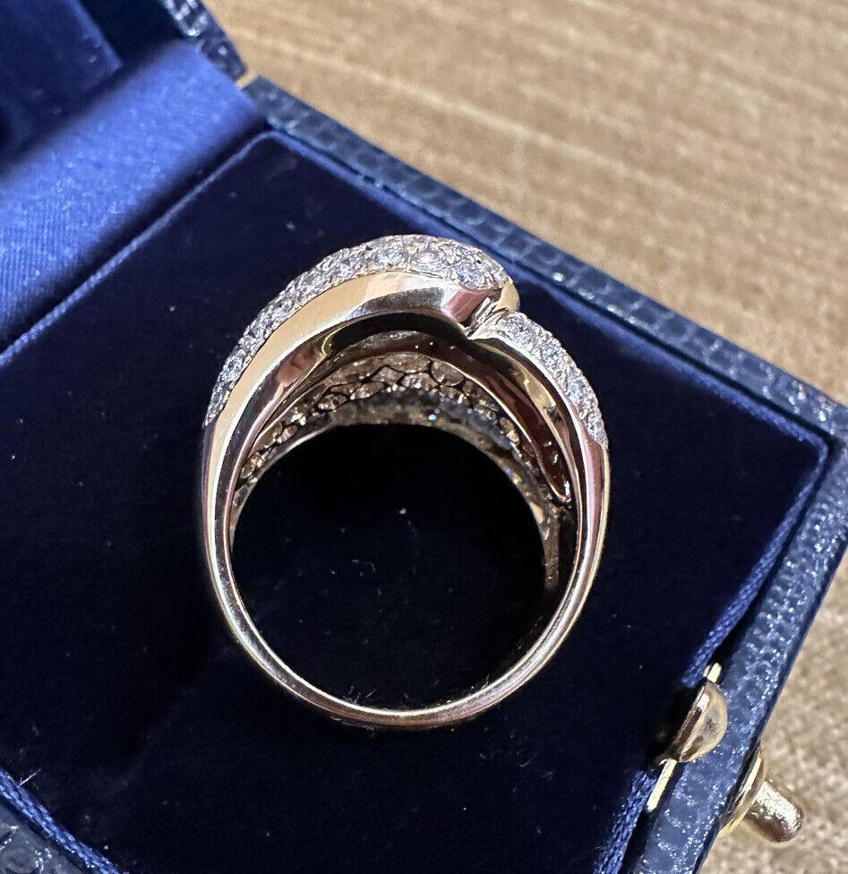 Pavé Round and Baguette Diamond Band Ring in Platinum and 18k Yellow Gold In Excellent Condition For Sale In La Jolla, CA