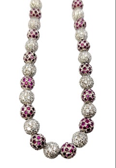 Collana in oro bianco 14 carati con perle rotonde Pave, diamanti naturali e rubini da laboratorio