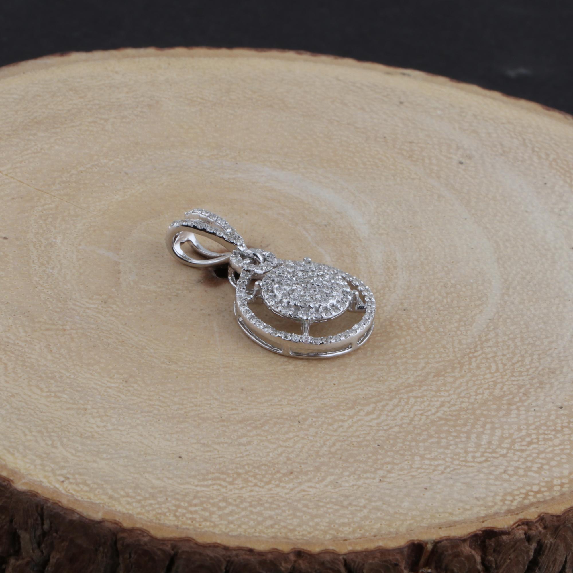 Pave-Set 0,40cts Diamanten Halo Kreis Anhänger 14 Karat Weißgold Geschenk für Sie (Moderne) im Angebot