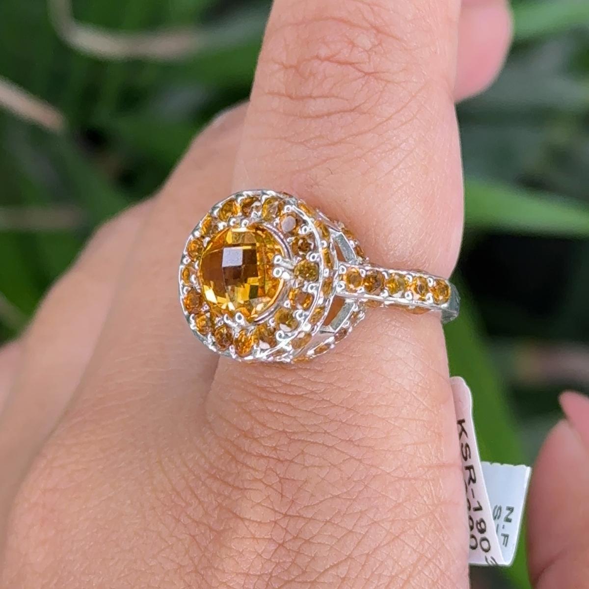 For Sale:  Pave Set 4.85 Crt Birthstone Citrine Unisex Dome Ring for Gifts in 925 Silve 4