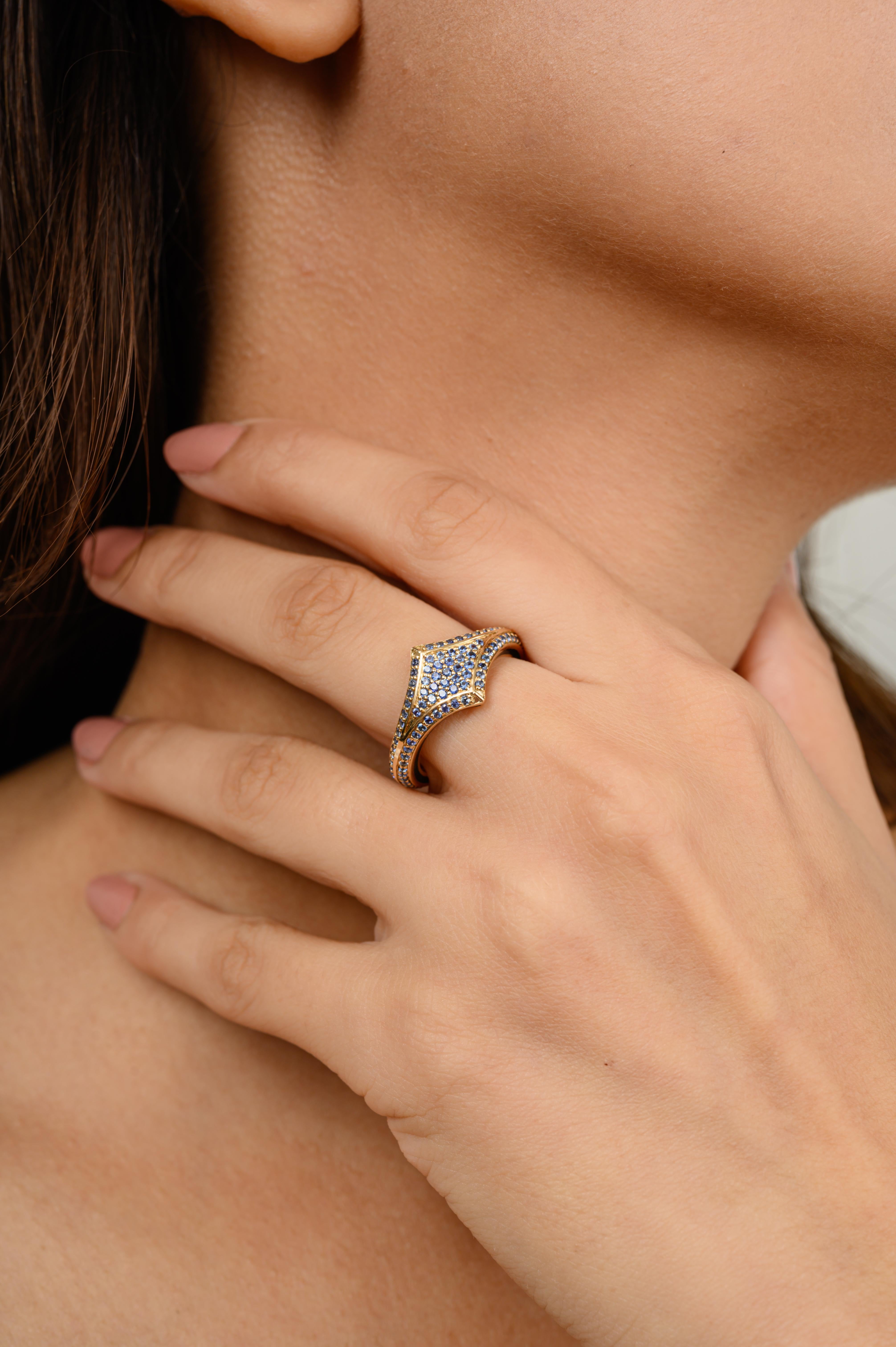 En vente :  Bague de mariage pour femmes en or jaune massif 14 carats sertie de saphirs bleus pavés 4