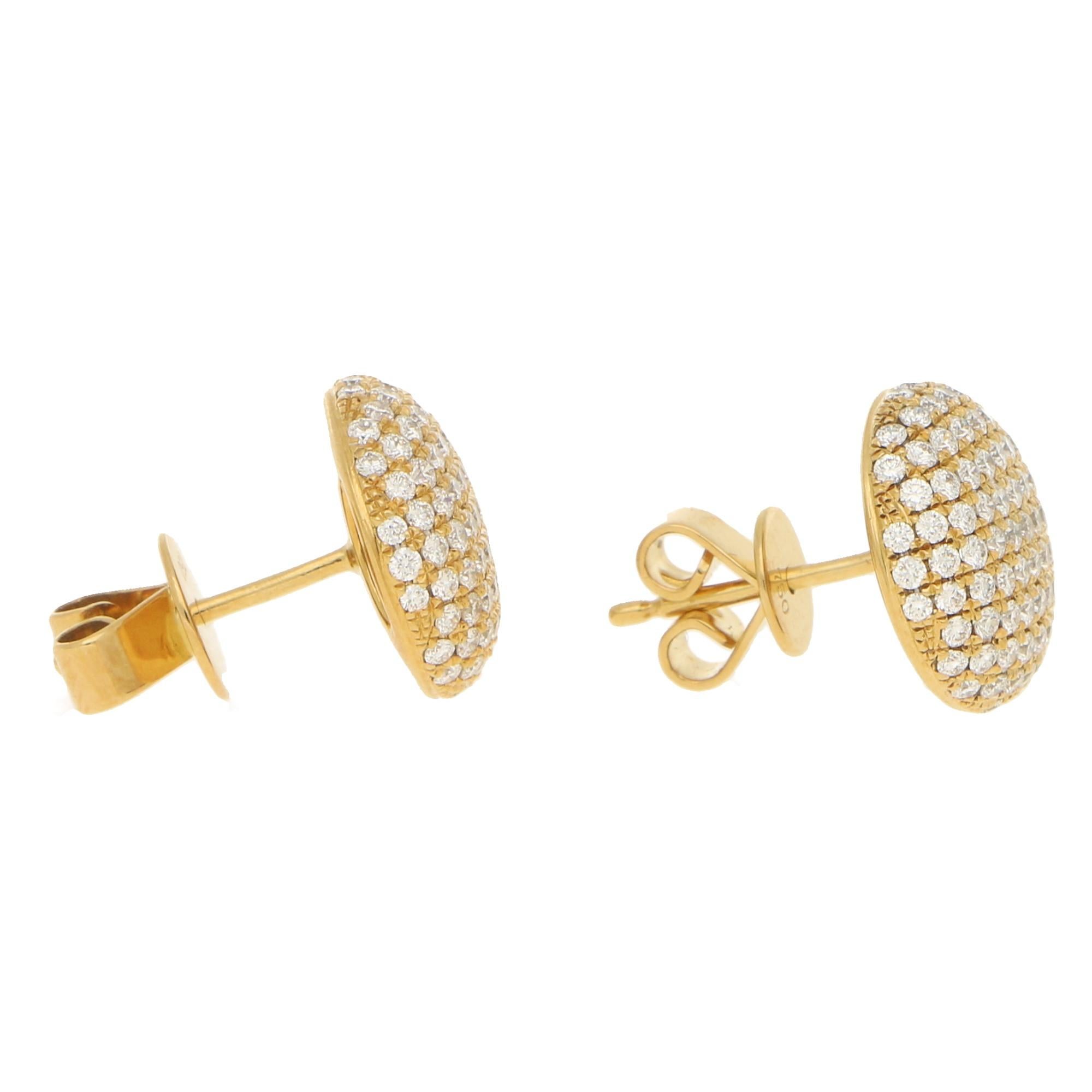 Diamond Domed Button Earrings Set in 18k Yellow Gold  In Excellent Condition For Sale In London, GB