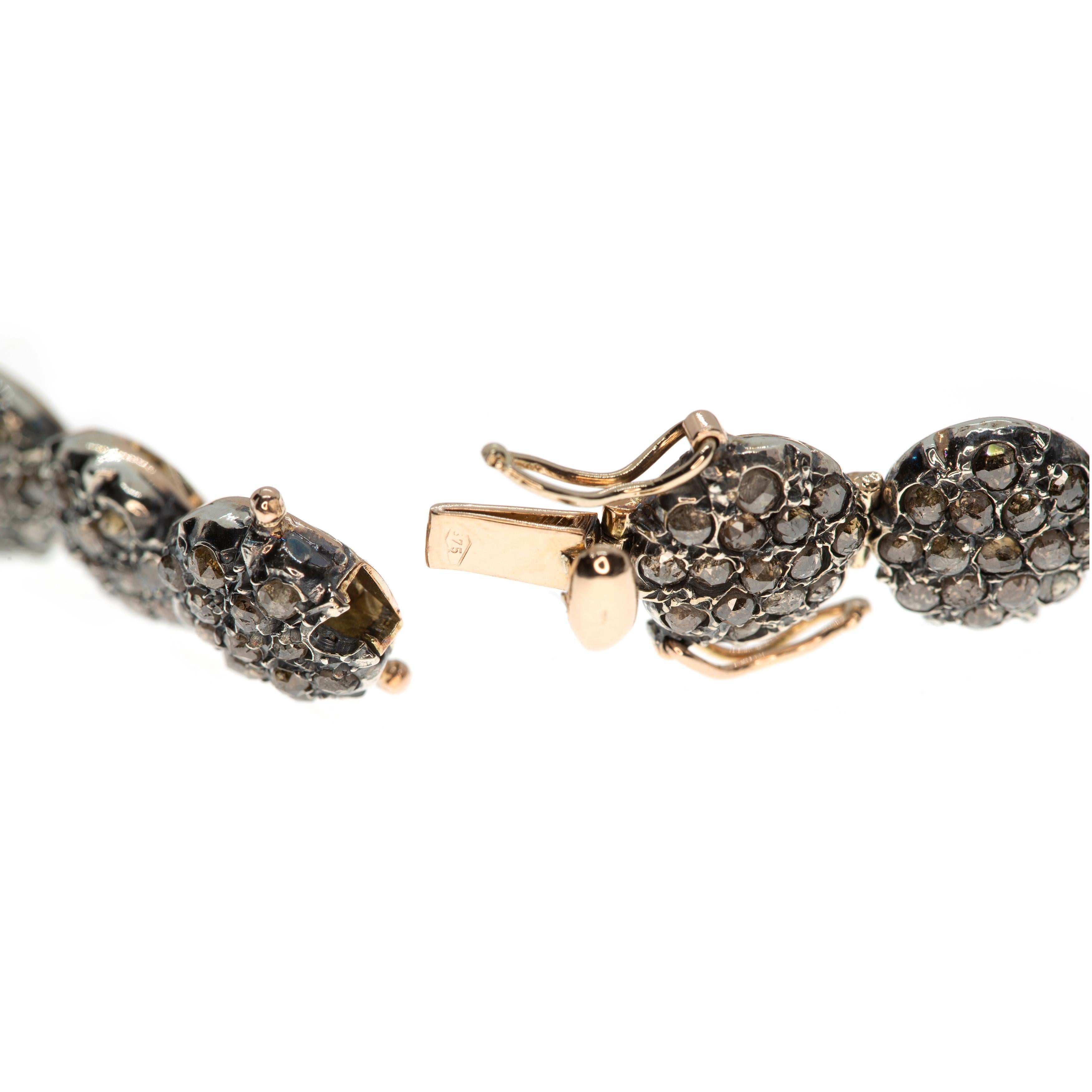 Contemporain Bracelet tennis Cesellato en or rose 9 carats et diamants, XXIe siècle en vente