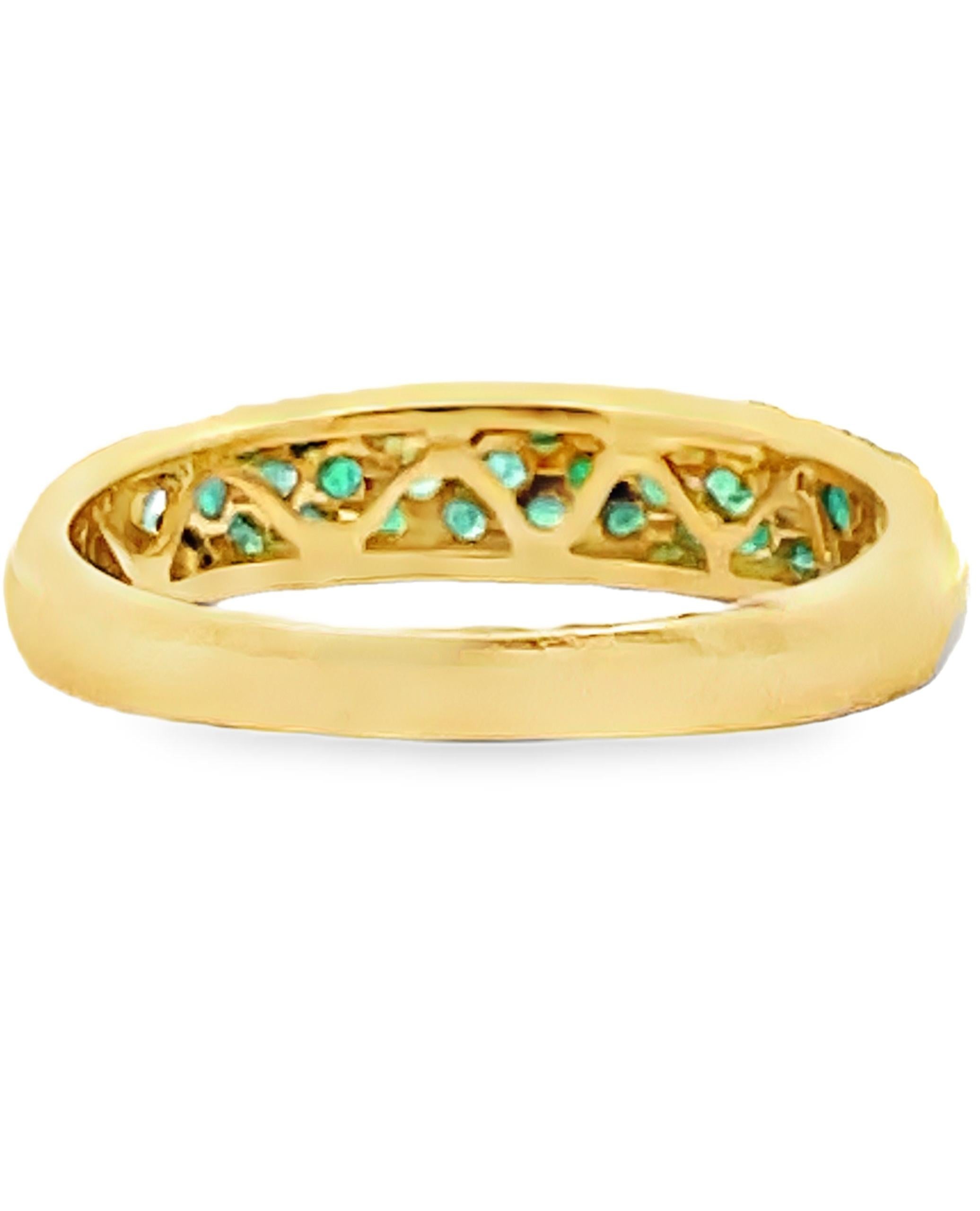 De las mujeres Anillo de oro amarillo de 18 quilates pulido con esmeraldas engastadas en venta