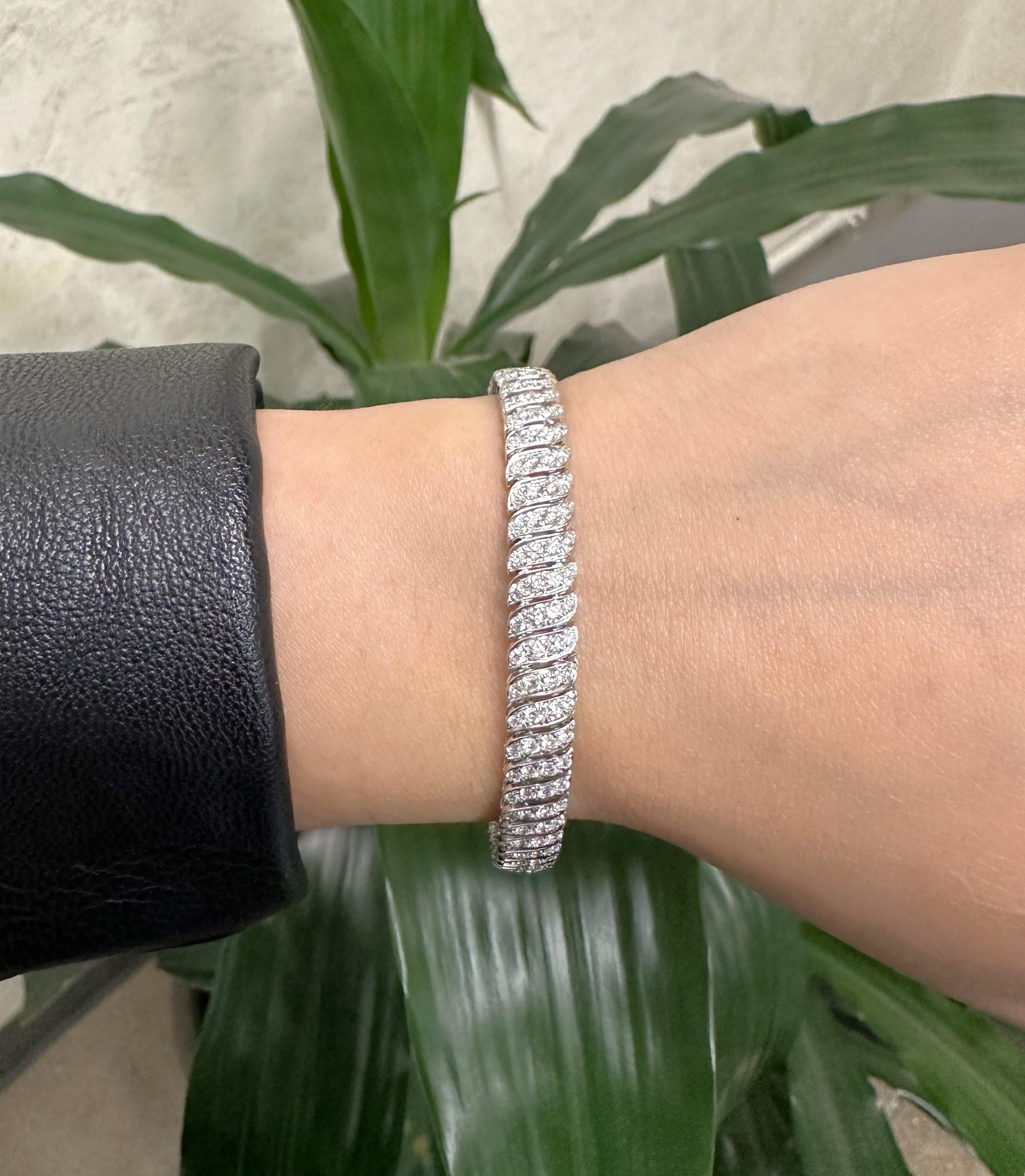 Pave Set Round Cut Diamond Tennis Bracelet 18K White Gold 3.84Cttw 7 Inches For Sale 1