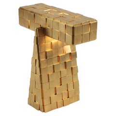 Lámpara de mesa contemporánea de latón macizo con diseño escultural y acabado pavé