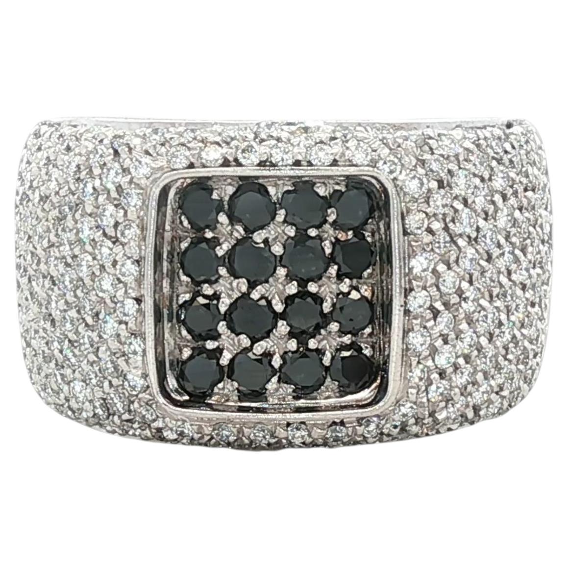 Does pavé make a diamond look smaller?