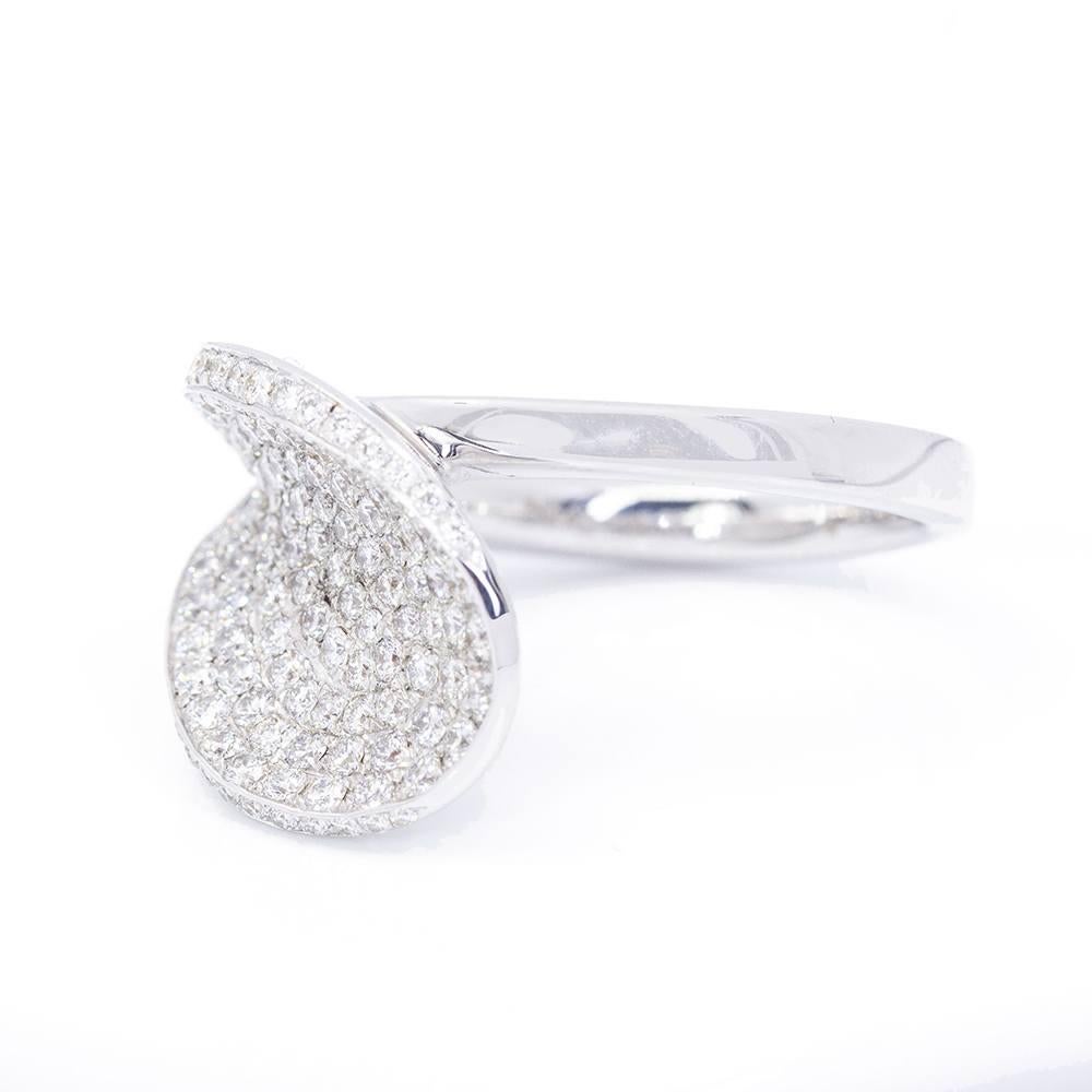 Paveè Diamond Ring. For Sale 2