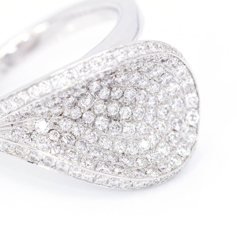 Anello con diamanti Paveè. in vendita 3