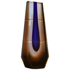 Pavel Hlava Vase