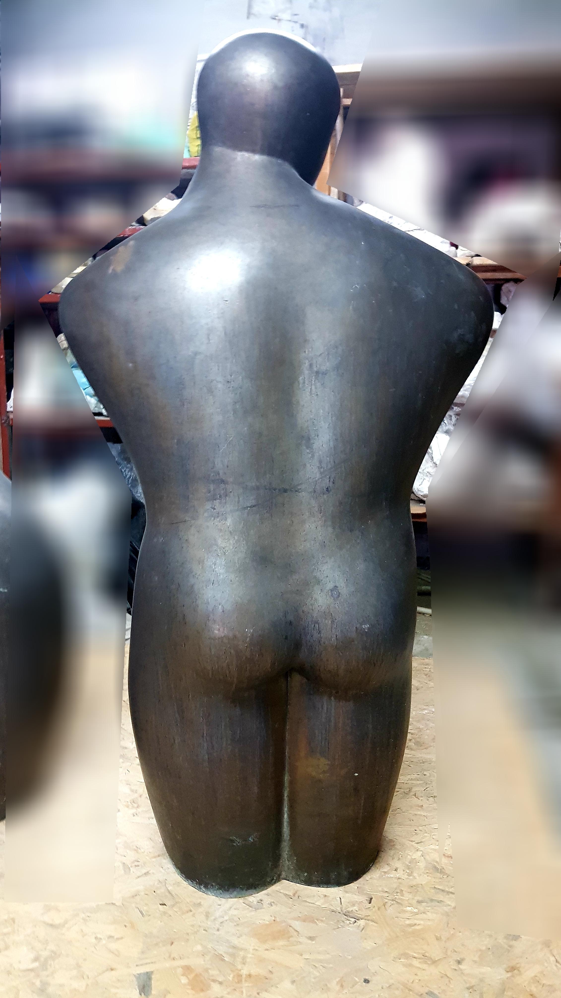 Man's Torso I - Figurative Sculpture Man Bronze Patina 1