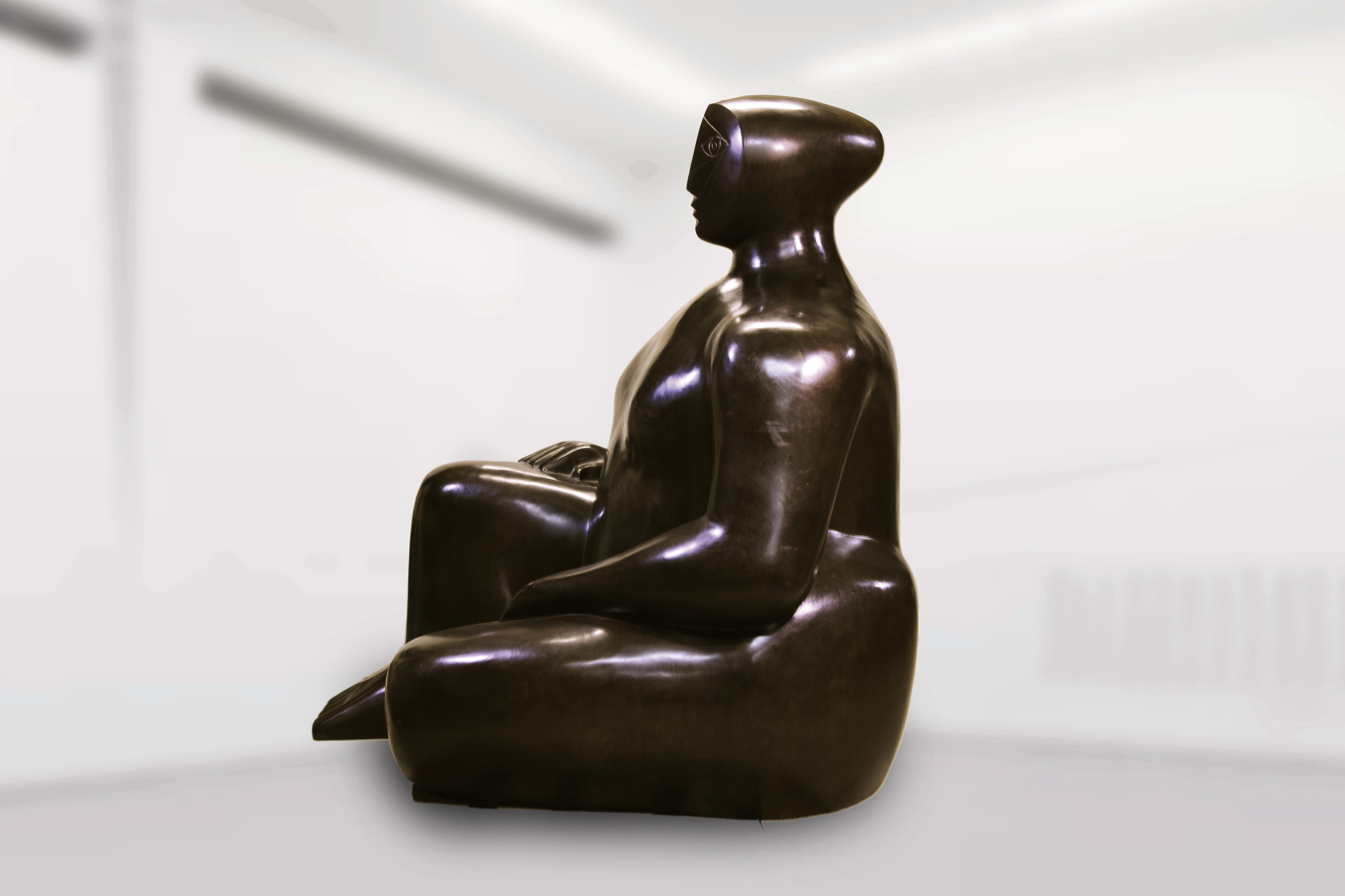Seated Woman With Folded Leg - Figurative Sculpture Dark Bronze Patina 1