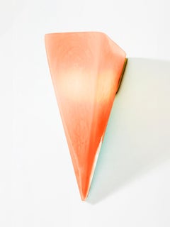 Applique moderne Pavillion en verre soufflé moulé et quartz