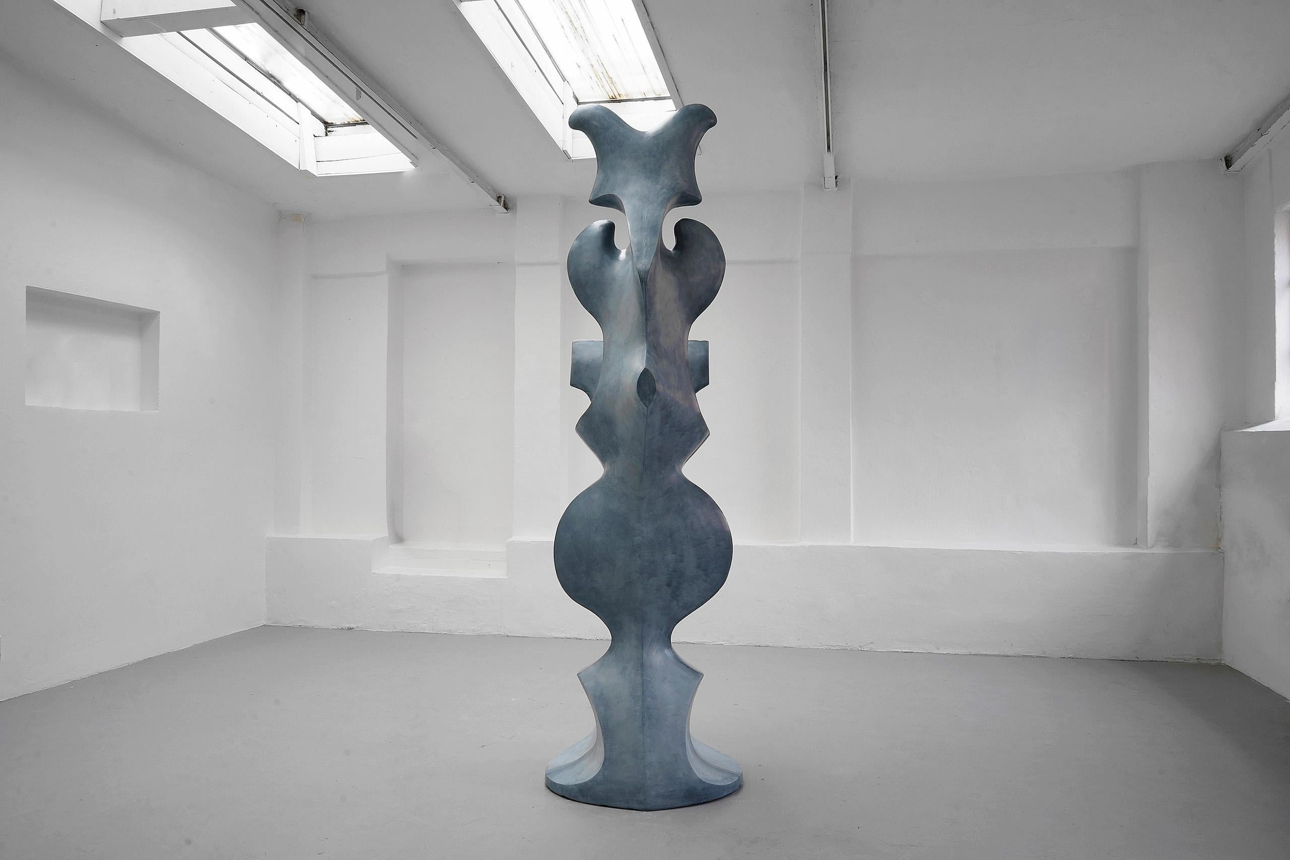 Big Source Keeper de Pavlína Kvita - Escultura contemporánea, única, exterior en venta 4