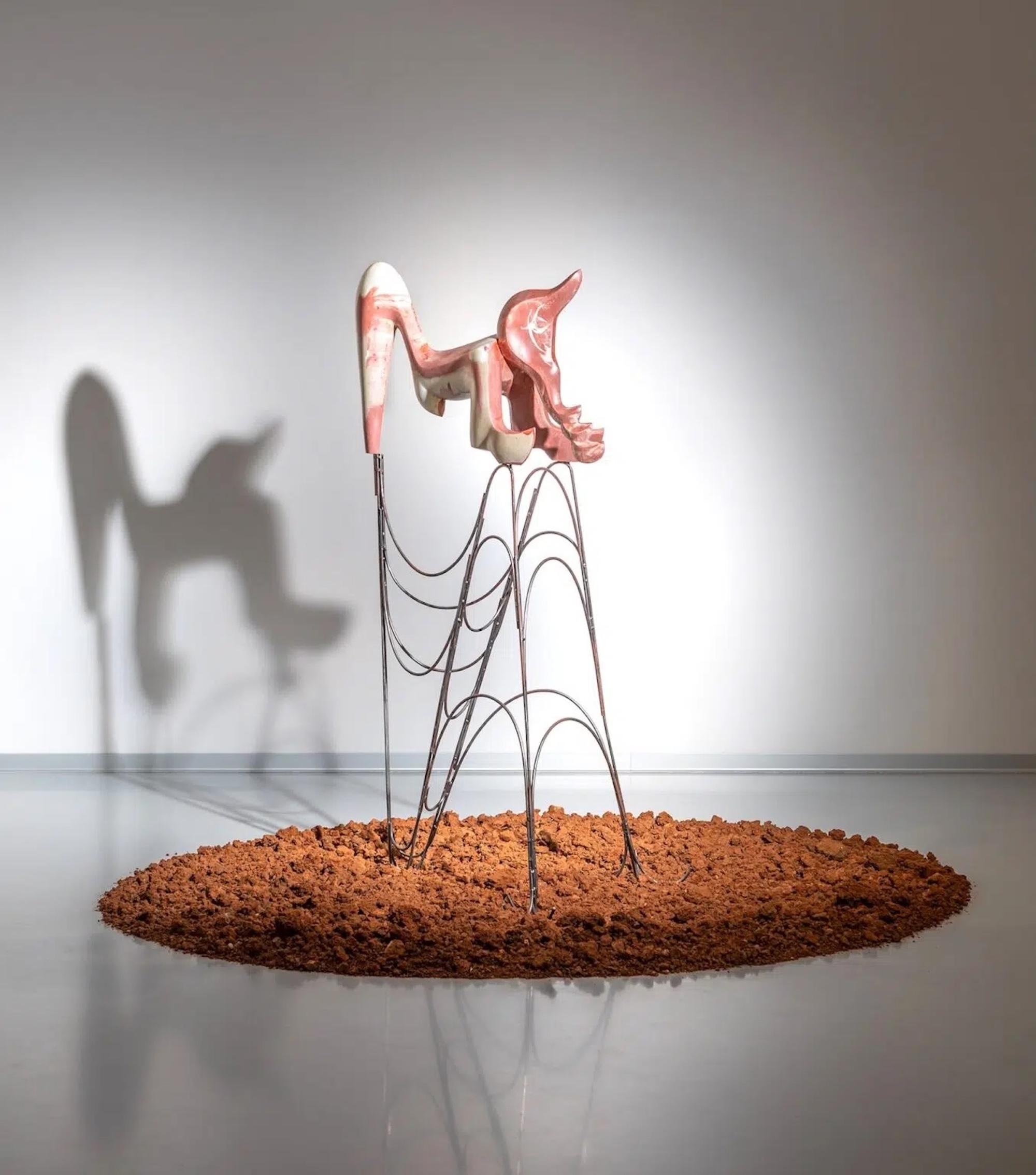 Kommunion I von Pavlína Kvita - Zeitgenössische Skulptur, rot, weiß, Stahl