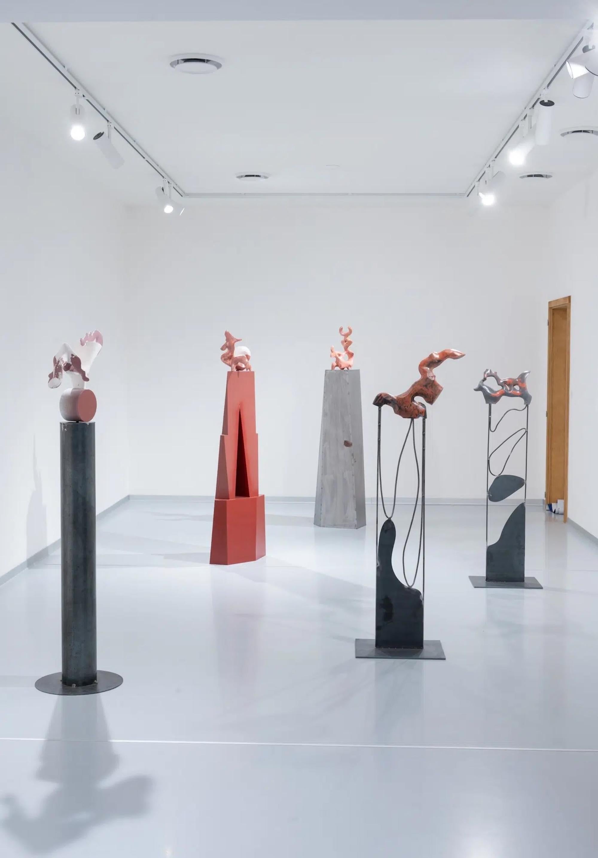 Coral II par Pavlína Kvita - Art extérieur, sculpture à grande échelle, rouge en vente 11